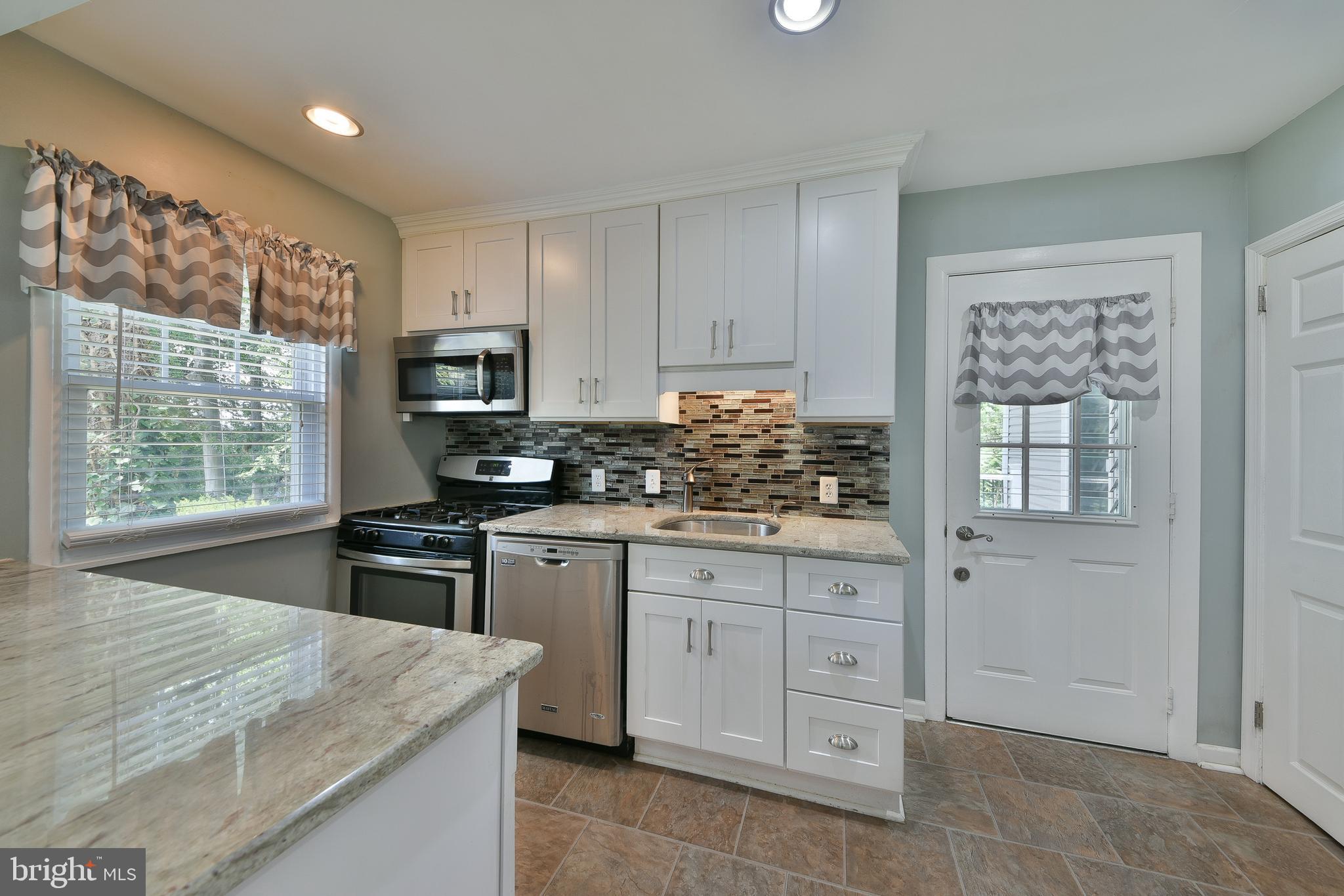 WILLOW GROVE - Residential