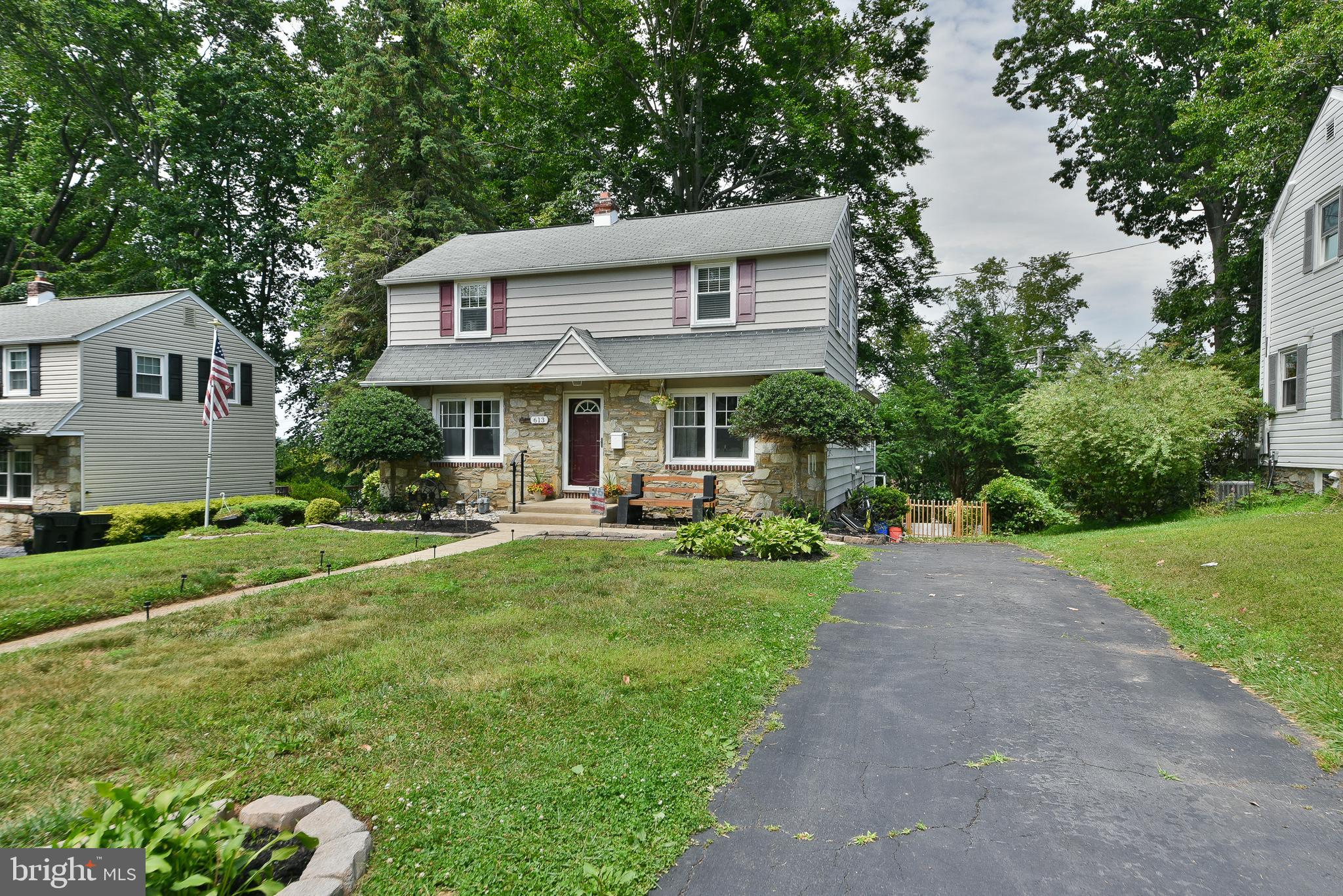 WILLOW GROVE - Residential