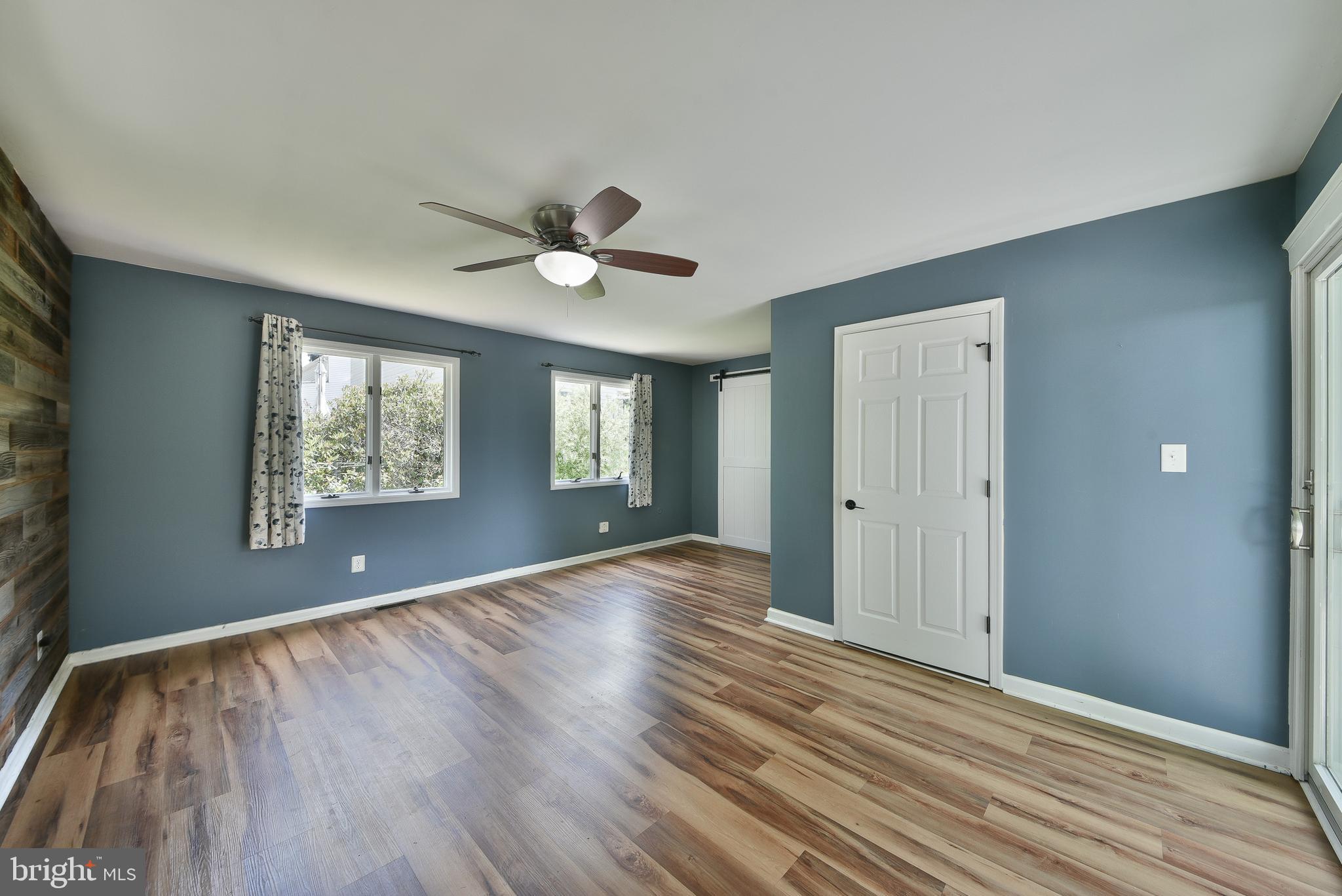 WILLOW GROVE - Residential