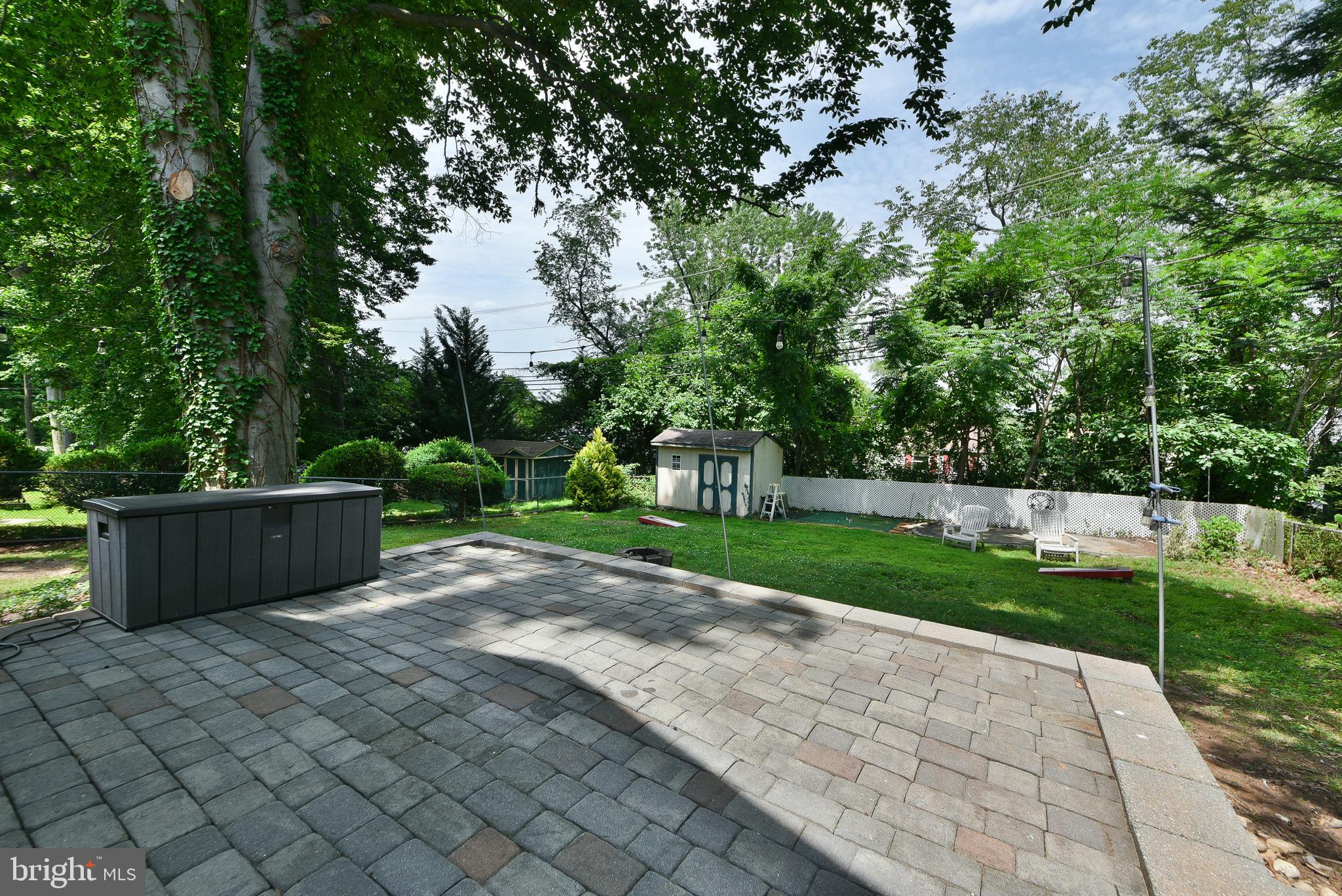 WILLOW GROVE - Residential