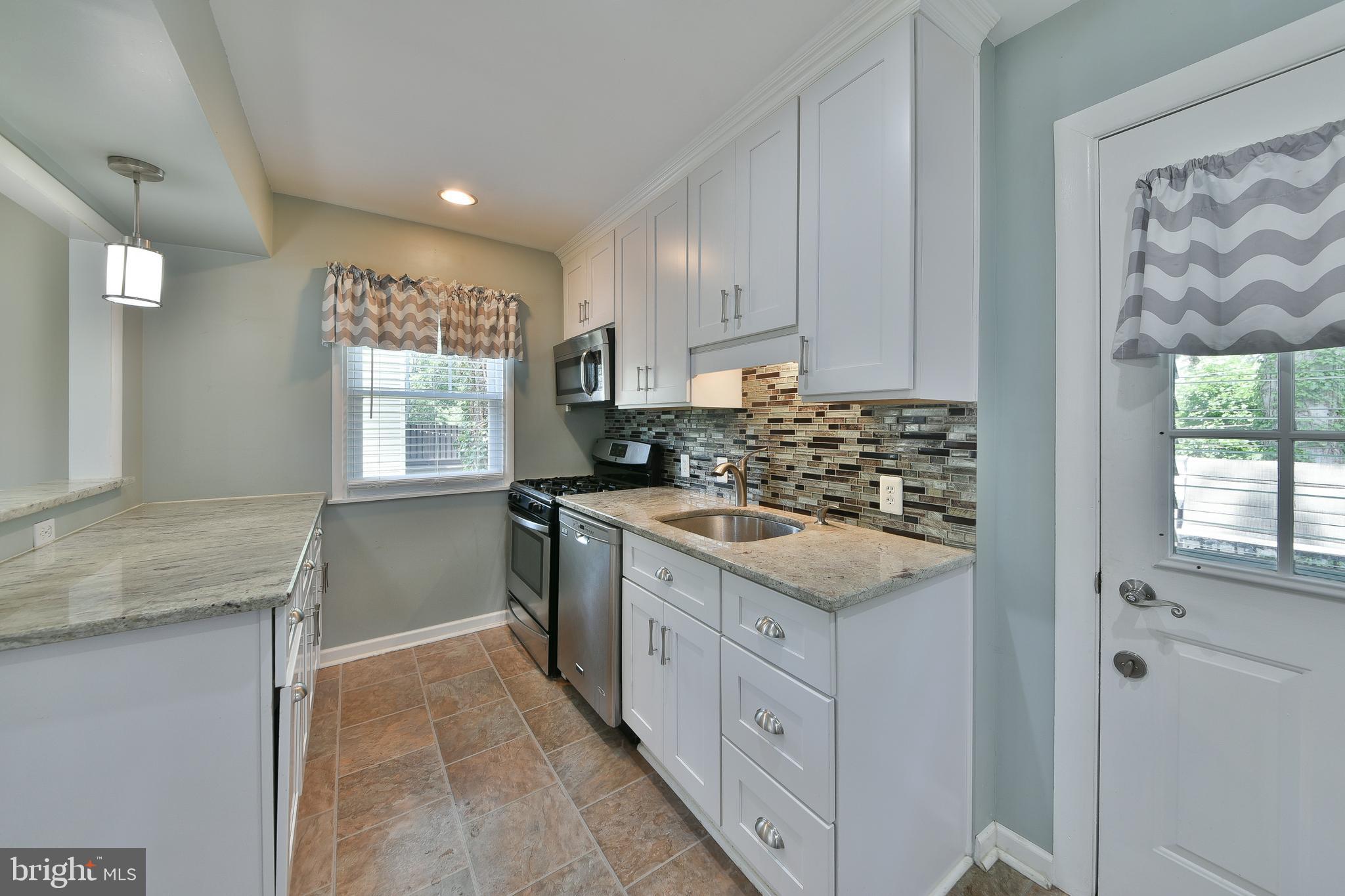 WILLOW GROVE - Residential