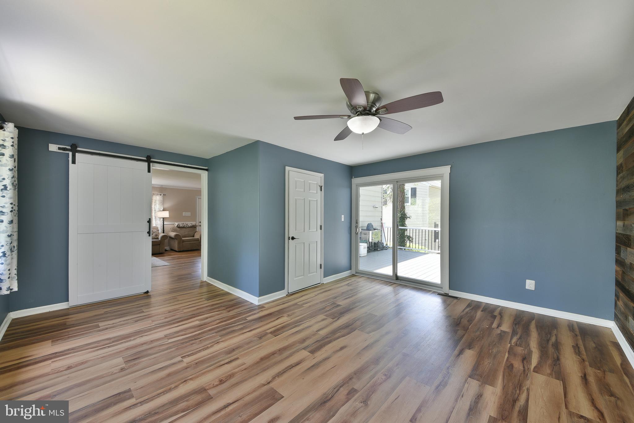 WILLOW GROVE - Residential