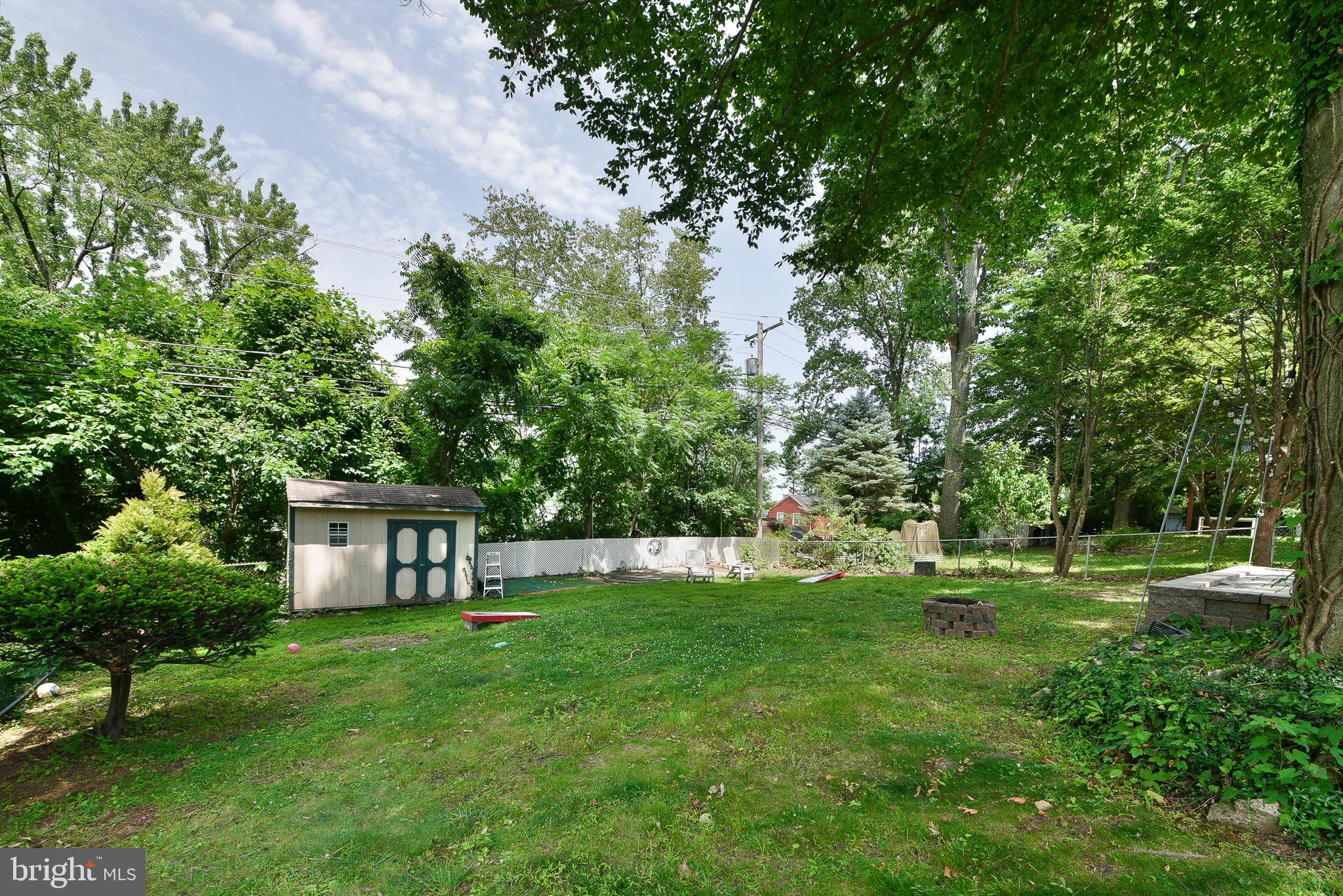 WILLOW GROVE - Residential