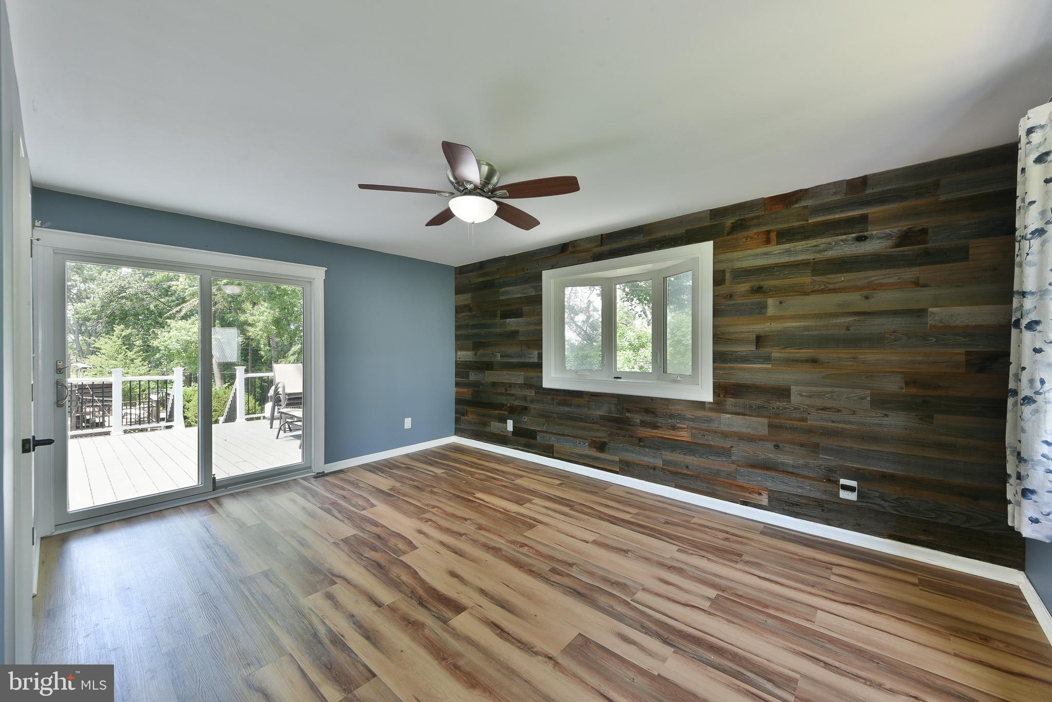 WILLOW GROVE - Residential