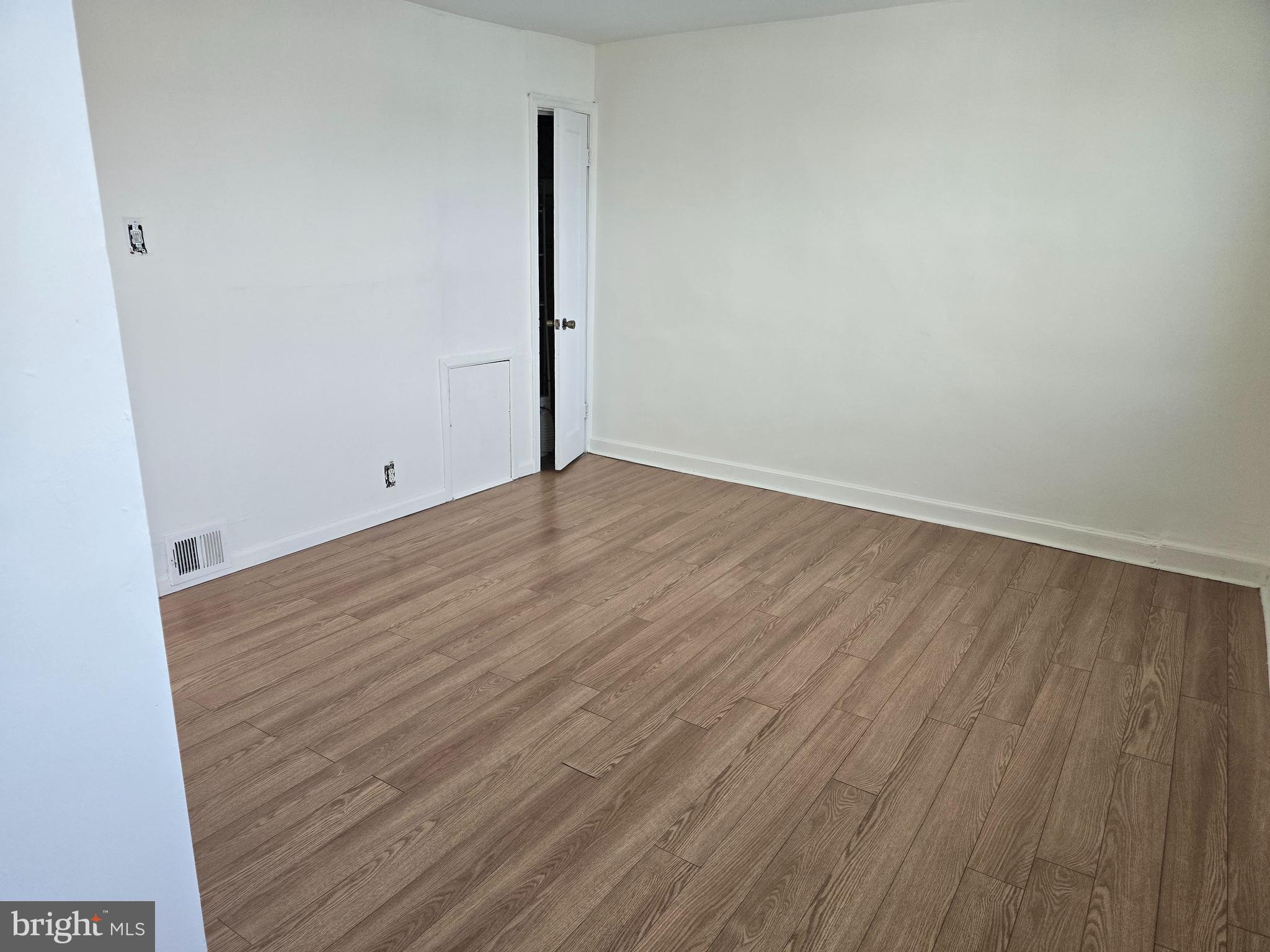 FRANKFORD - Residential Lease