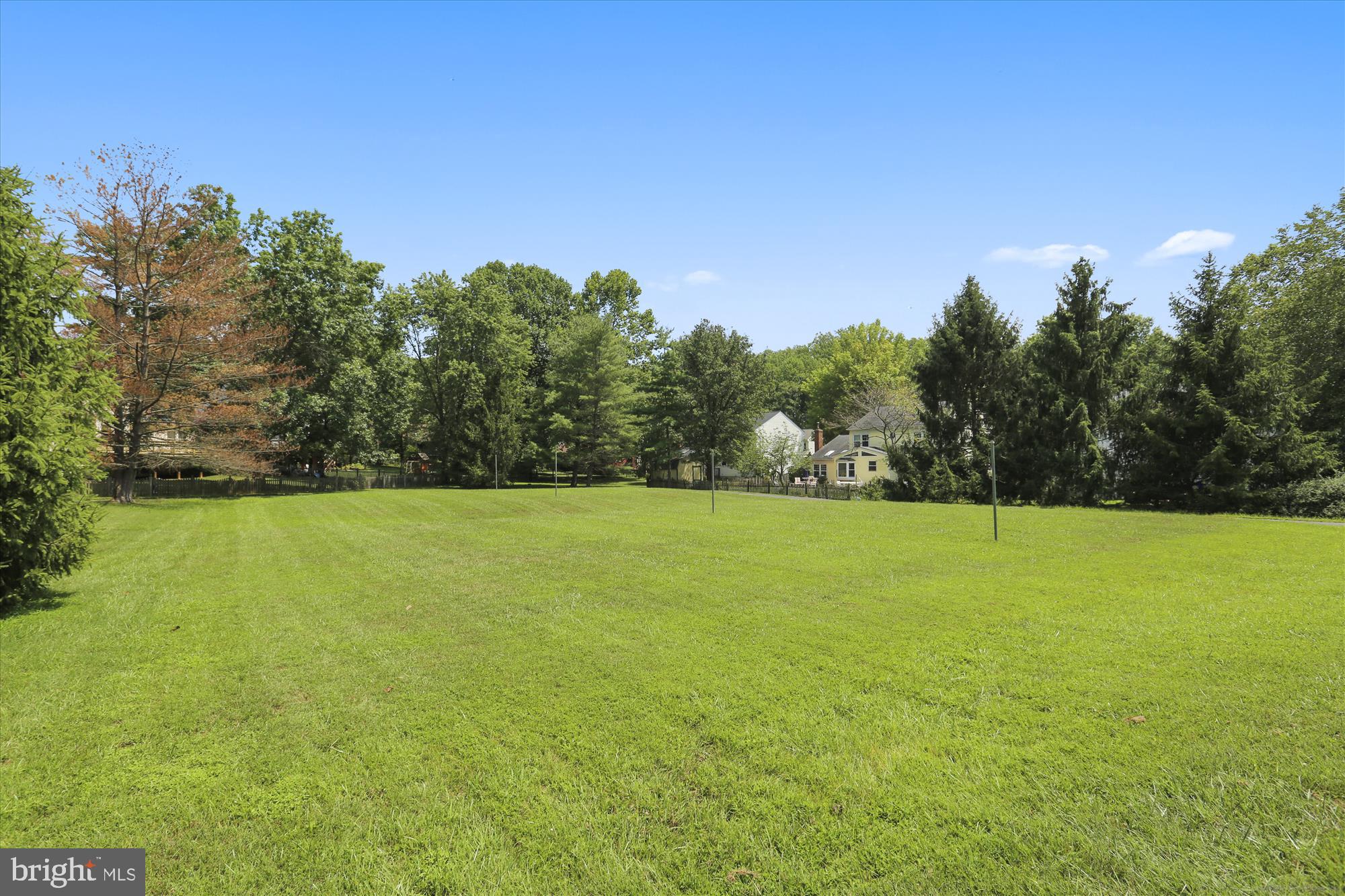 BROOKEVILLE KNOLLS - Residential