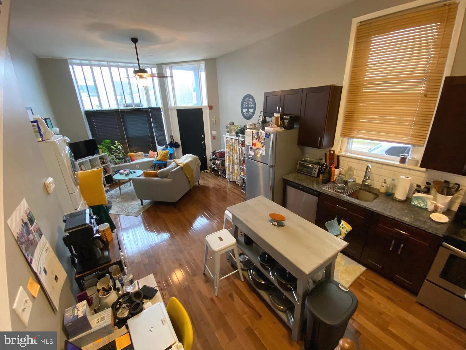 ART MUSEUM AREA - Residential Income
