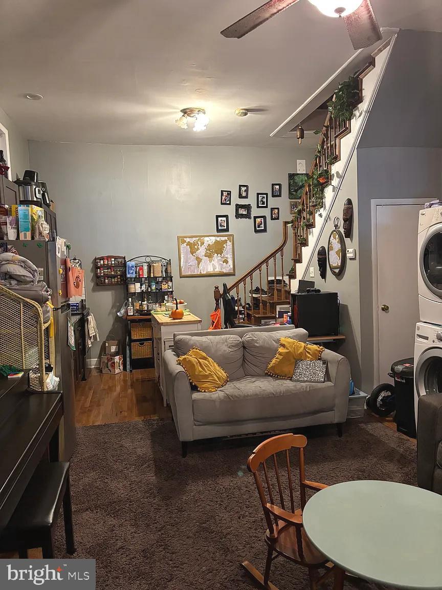 ART MUSEUM AREA - Residential Income