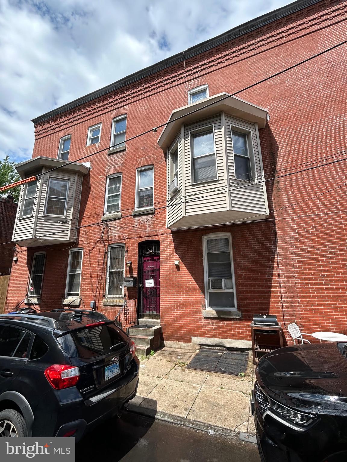 ART MUSEUM AREA - Residential Income