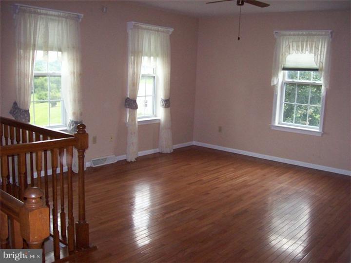 LITTLE BRITAIN TWP - Residential