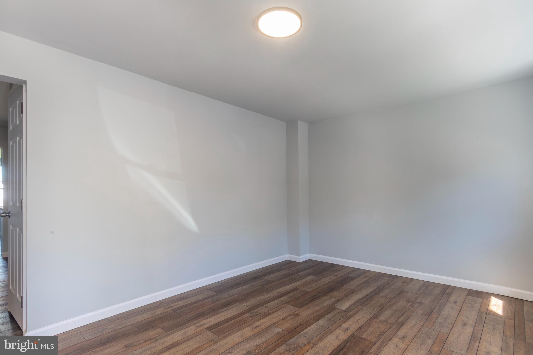 WALNUT STREET AREA - Residential