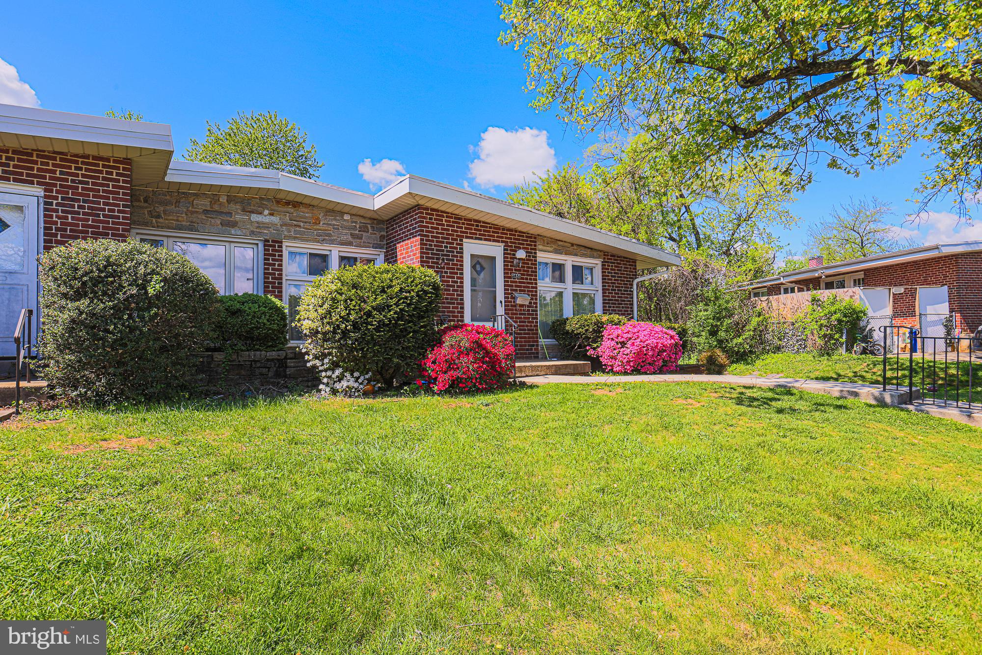 SUMMIT PARK - Residential