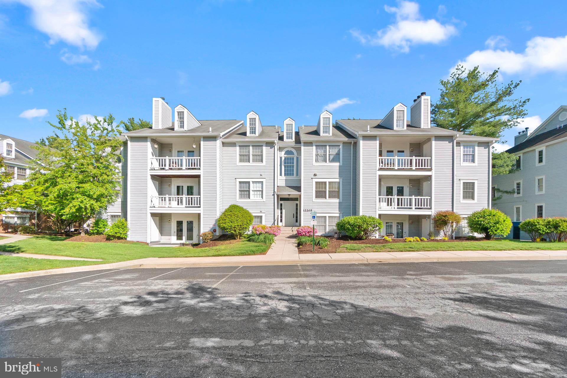 WATERS EDGE AT NORTH LAKE - Residential