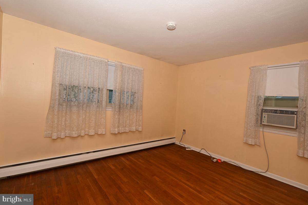 CORNWALL TERRACE - Residential