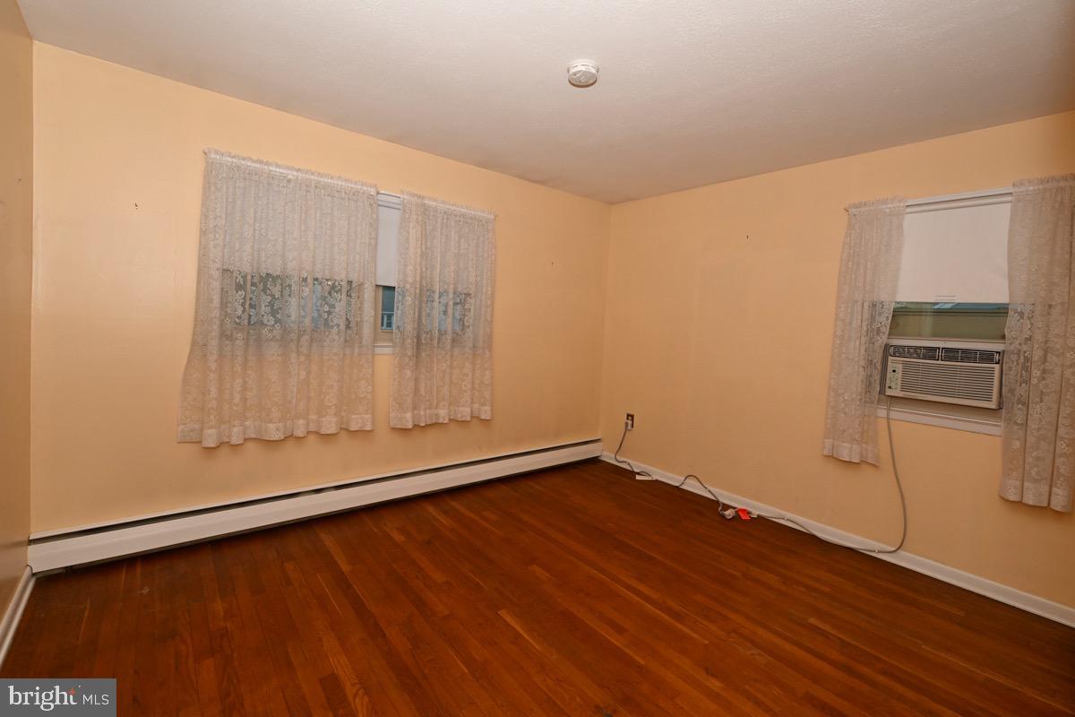 CORNWALL TERRACE - Residential