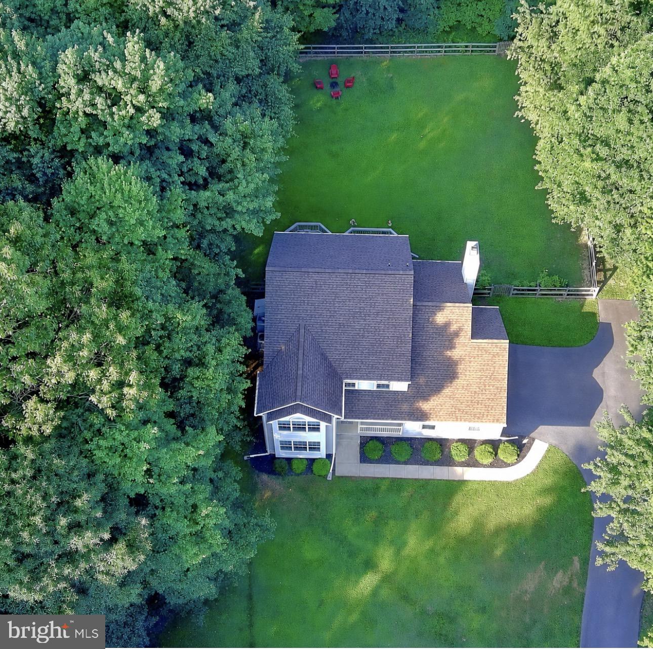 PROUD OAKS - Residential