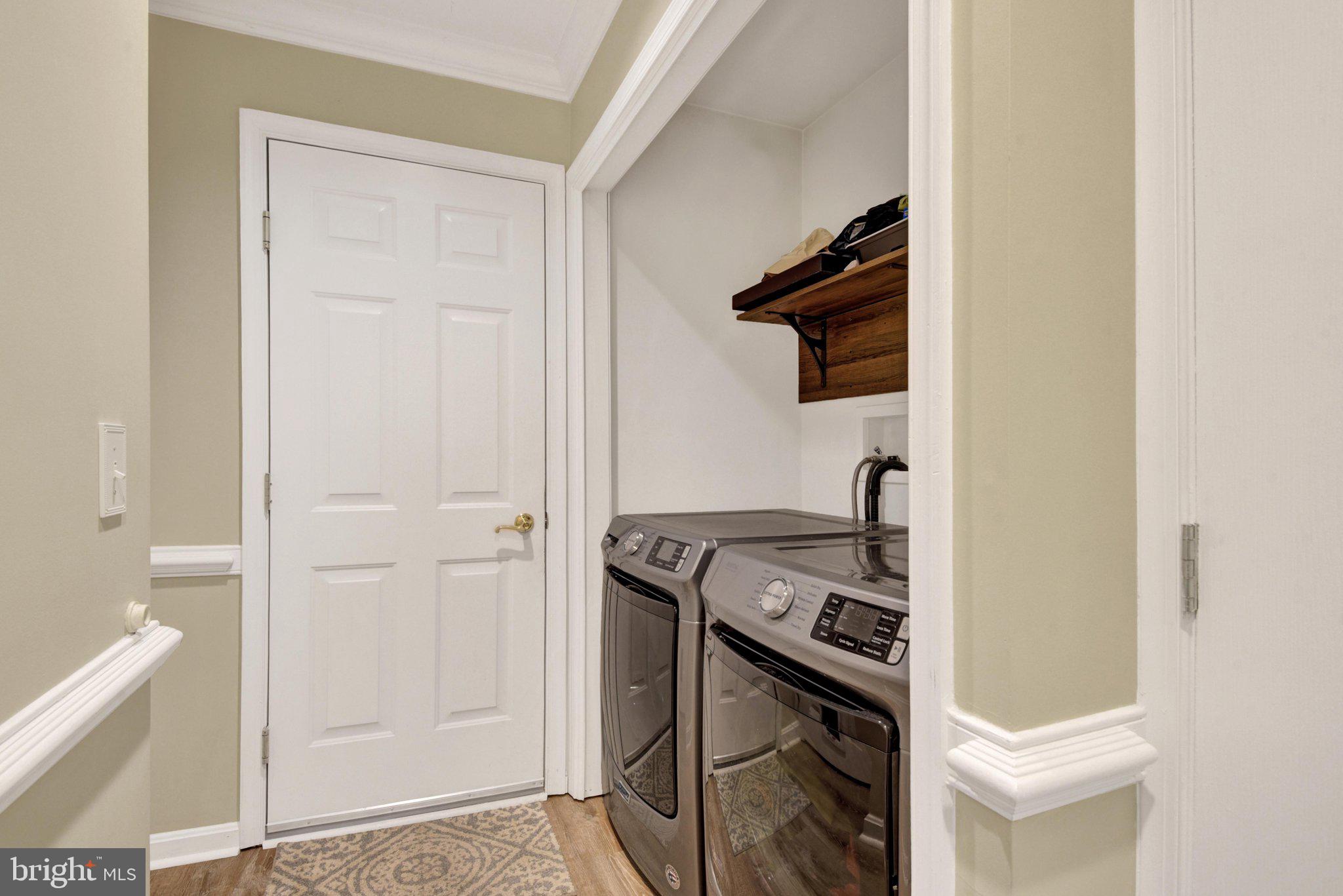 PROUD OAKS - Residential