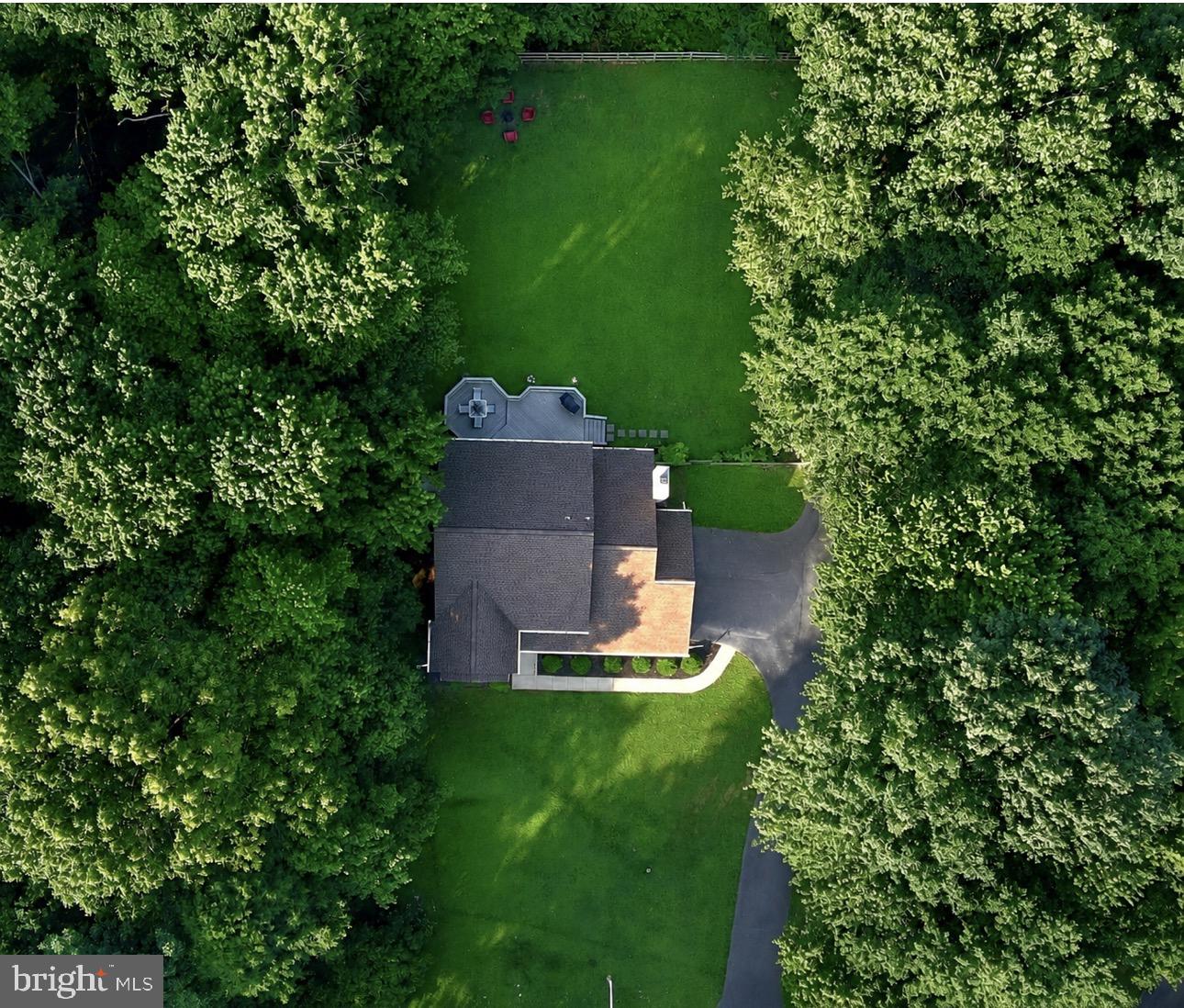 PROUD OAKS - Residential