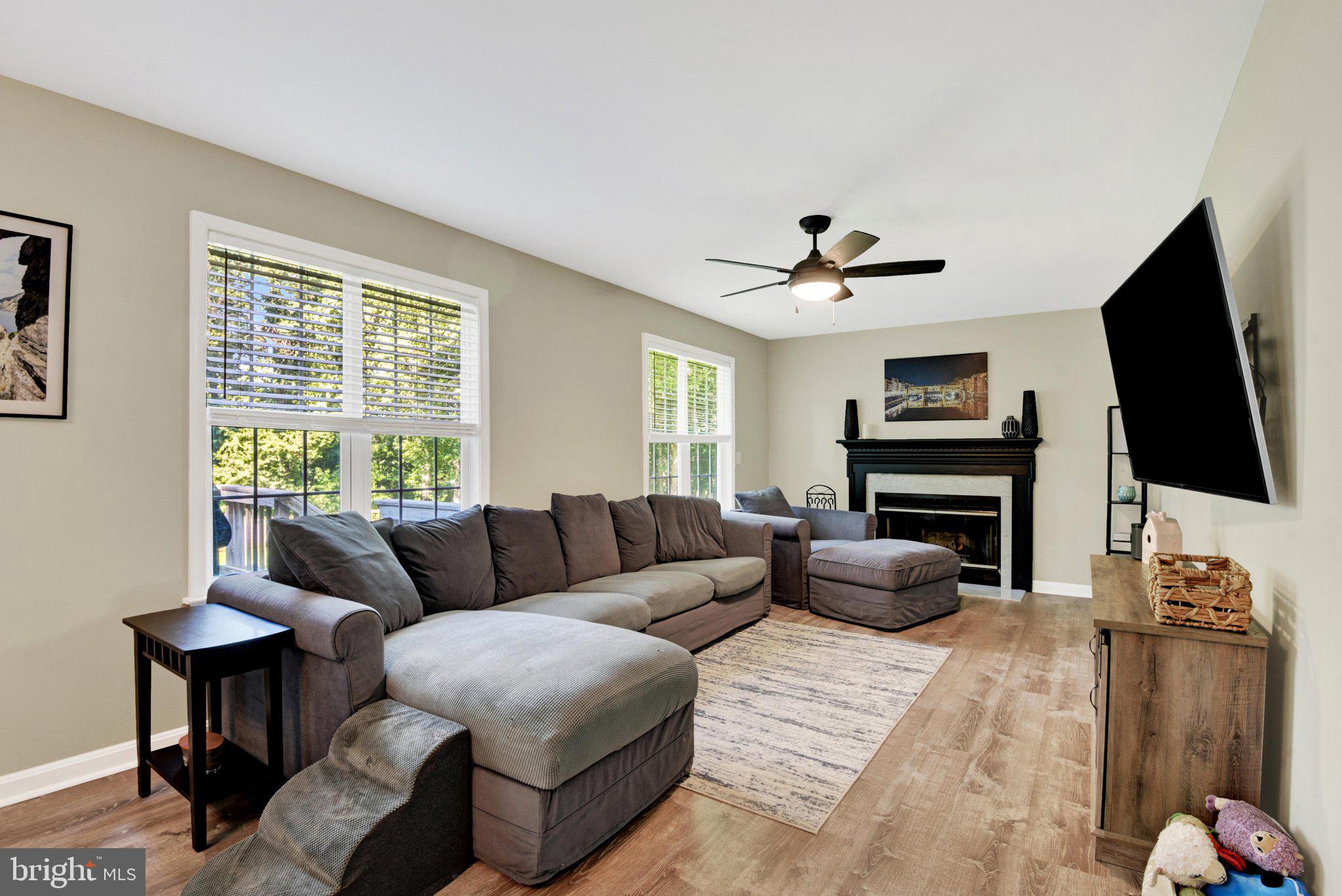 PROUD OAKS - Residential