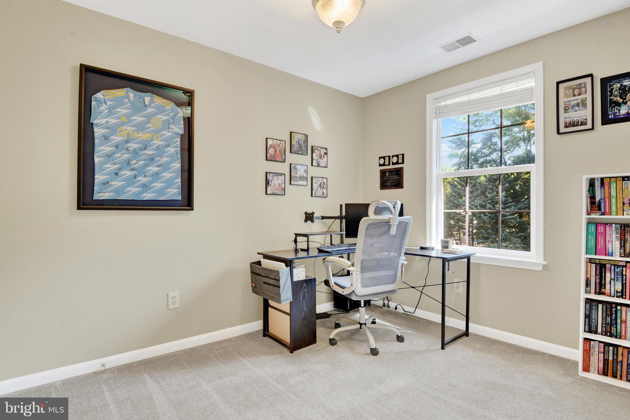 PROUD OAKS - Residential