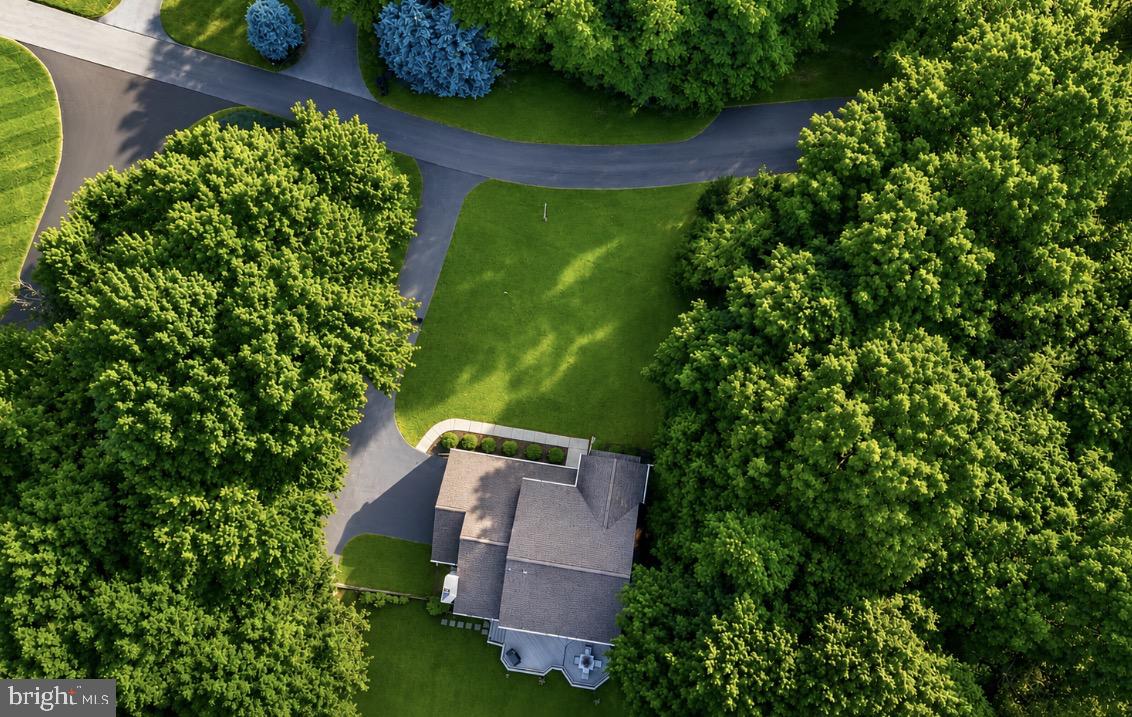 PROUD OAKS - Residential