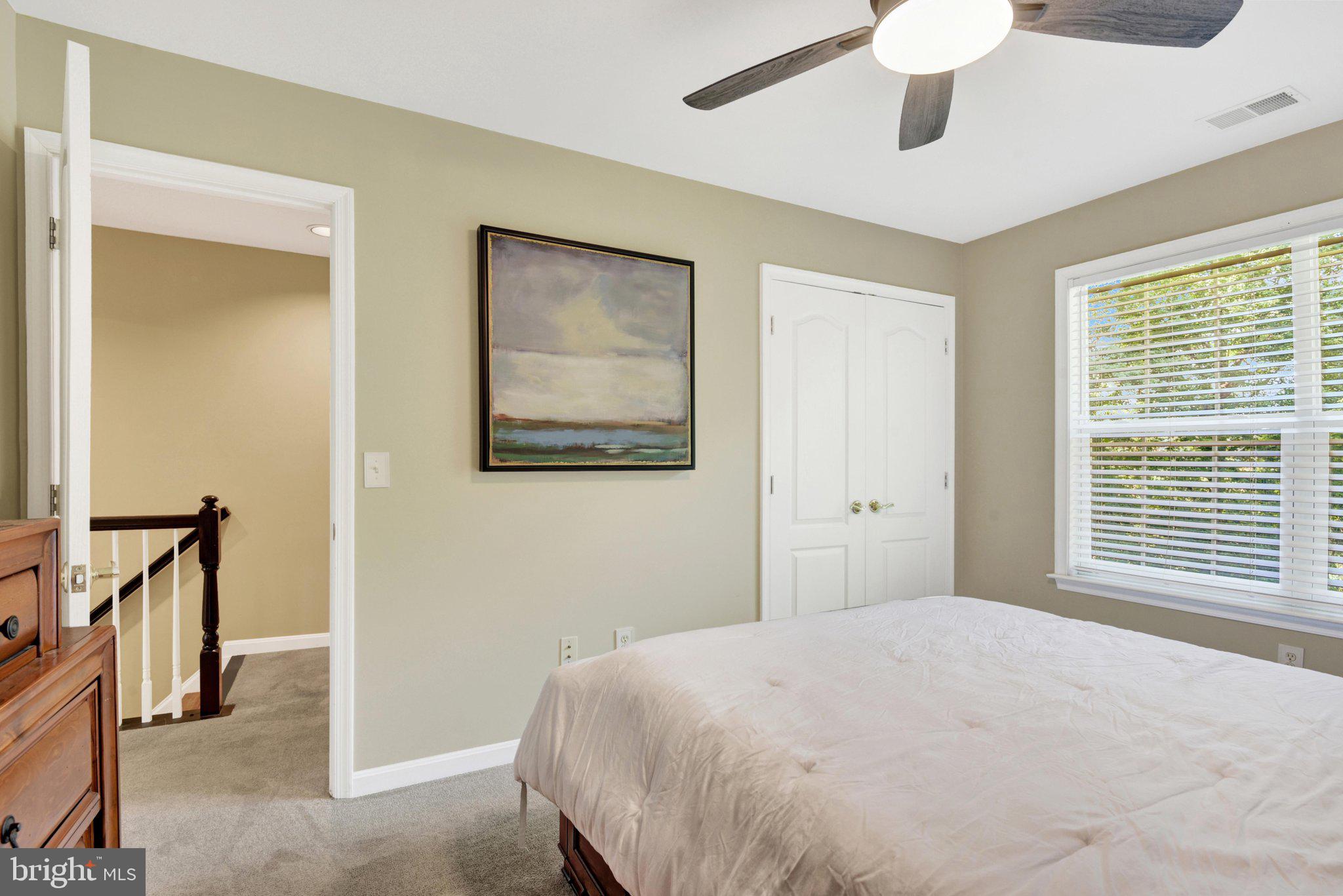 PROUD OAKS - Residential