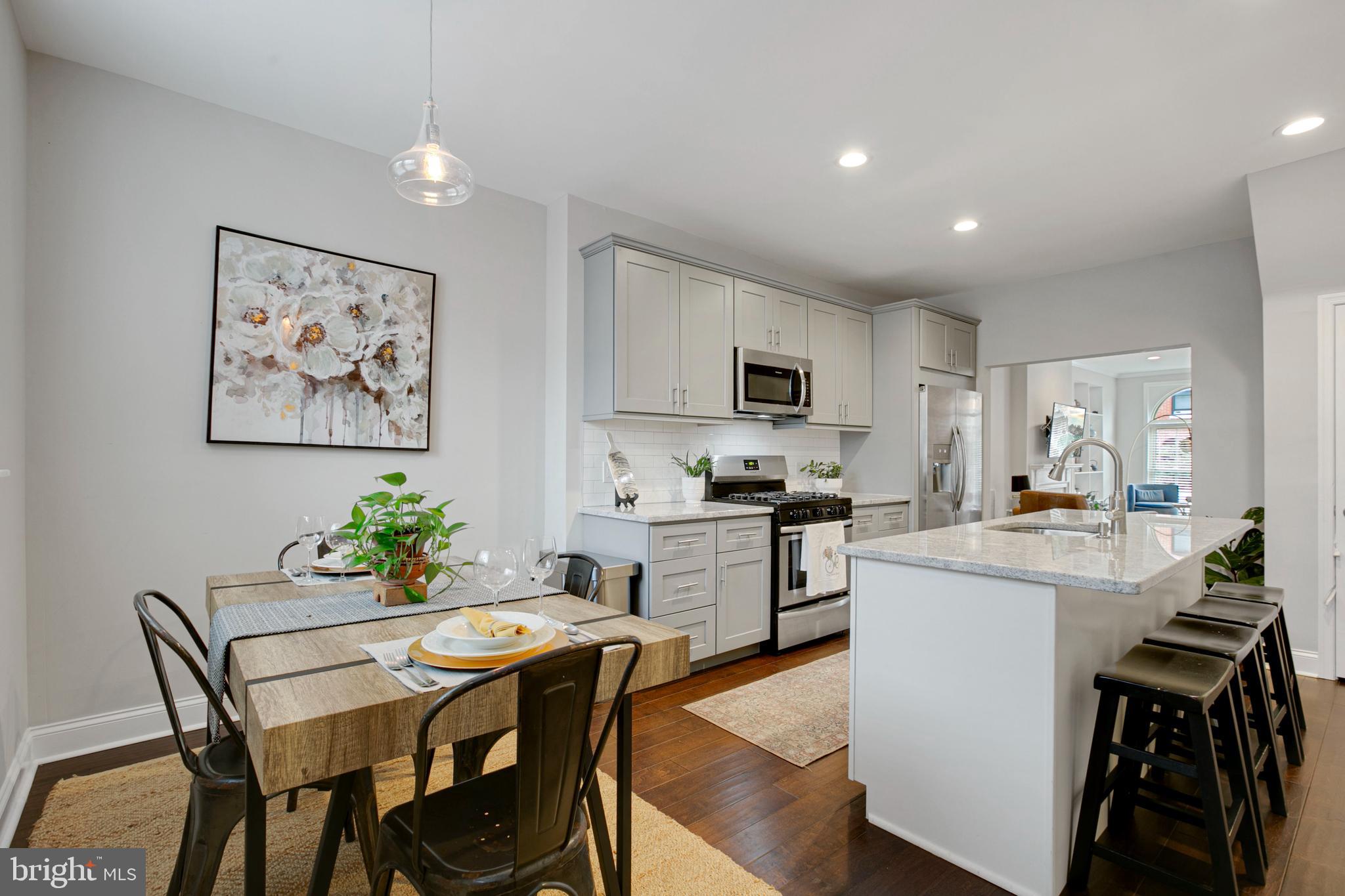 HIGHLANDTOWN - Residential