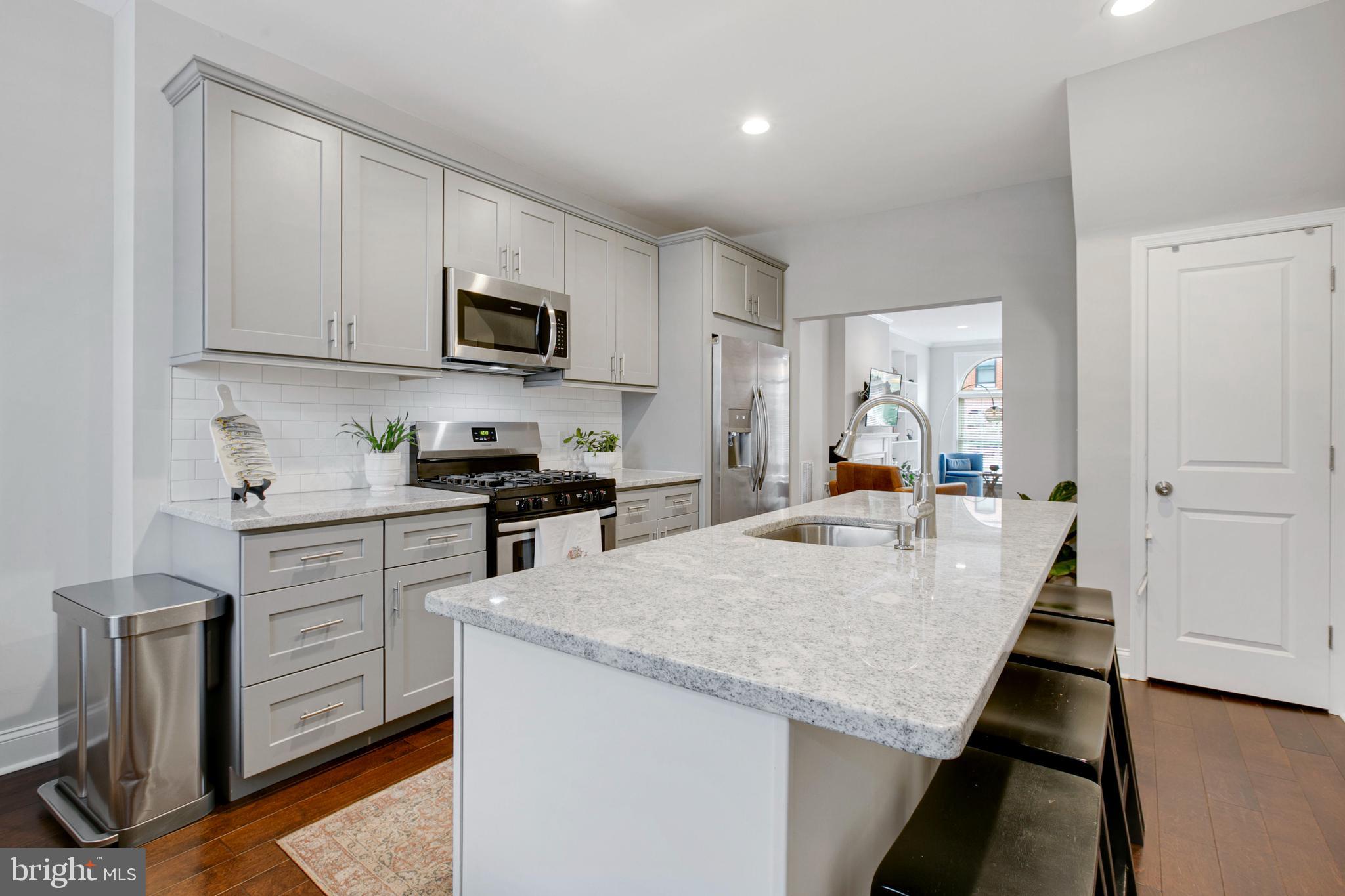 HIGHLANDTOWN - Residential