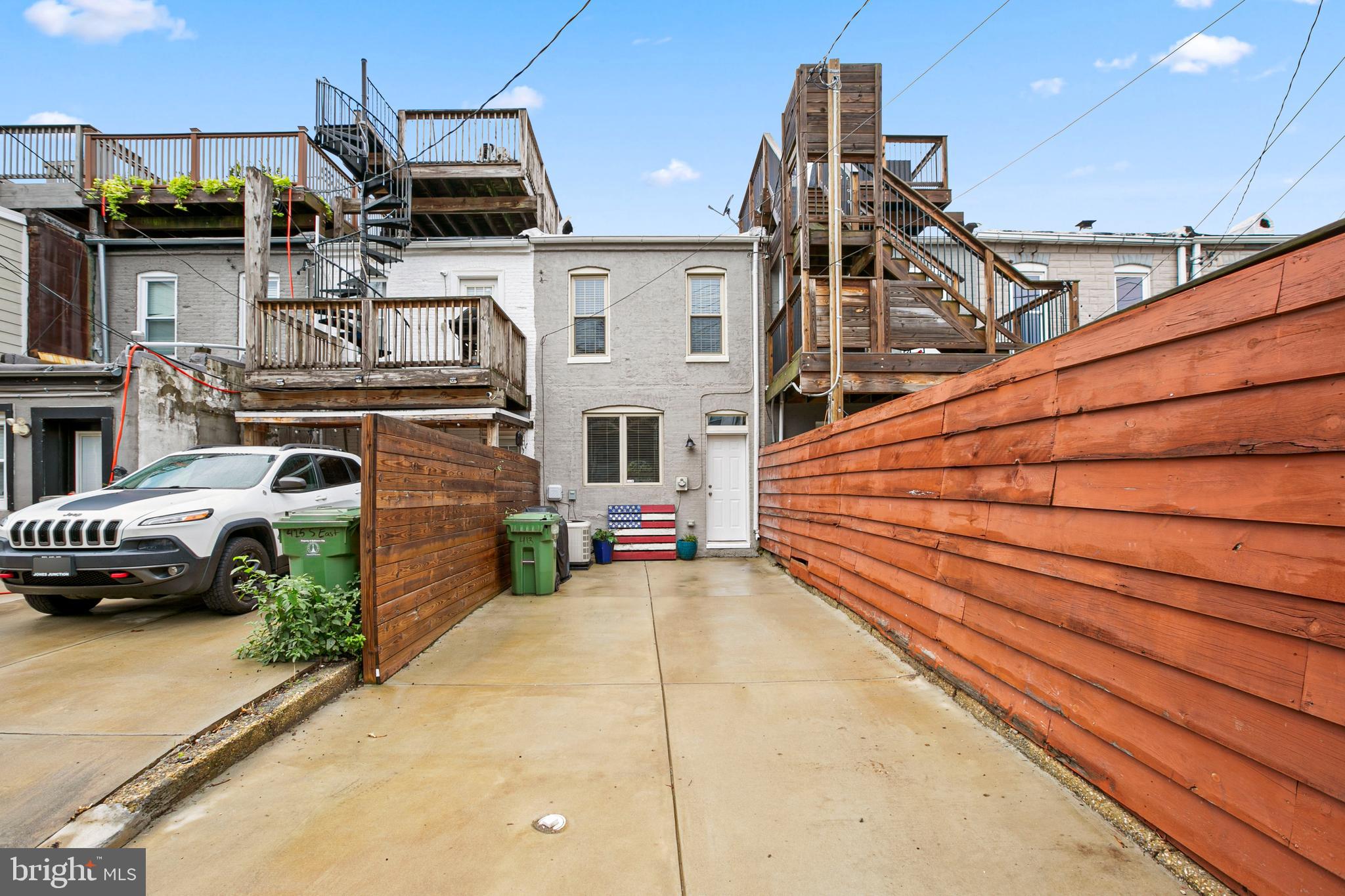 HIGHLANDTOWN - Residential