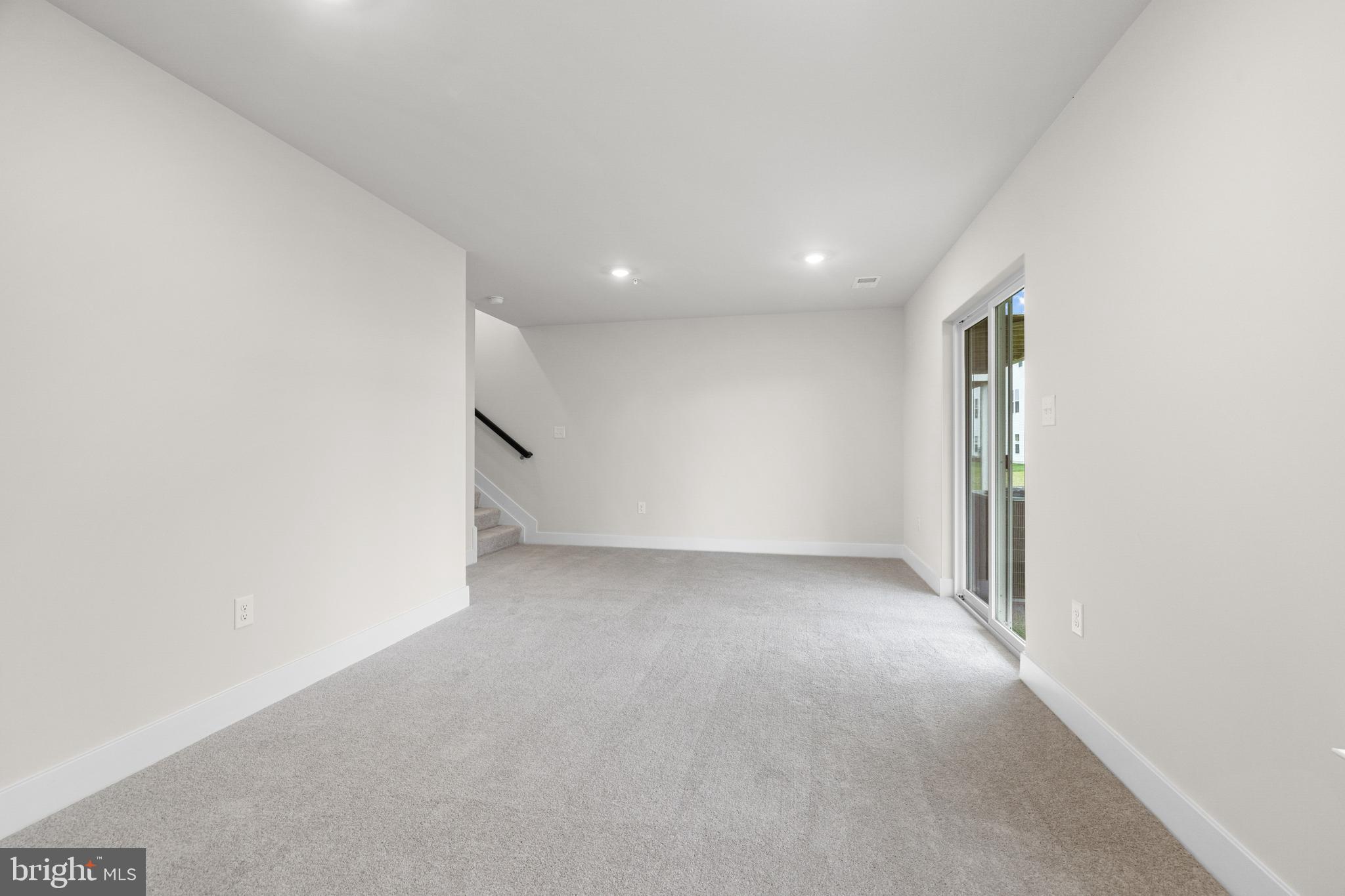 LAKESIDE AT TRAPPE - Residential