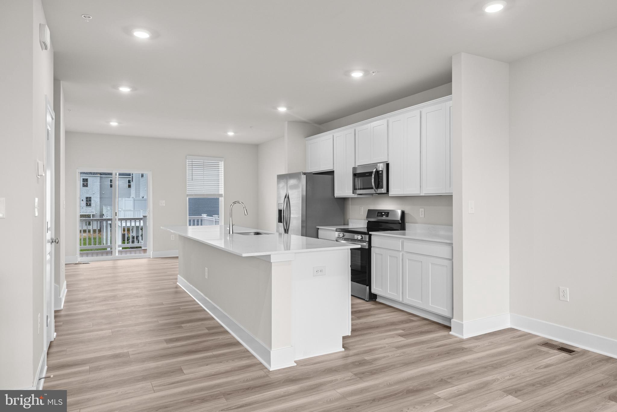 LAKESIDE AT TRAPPE - Residential