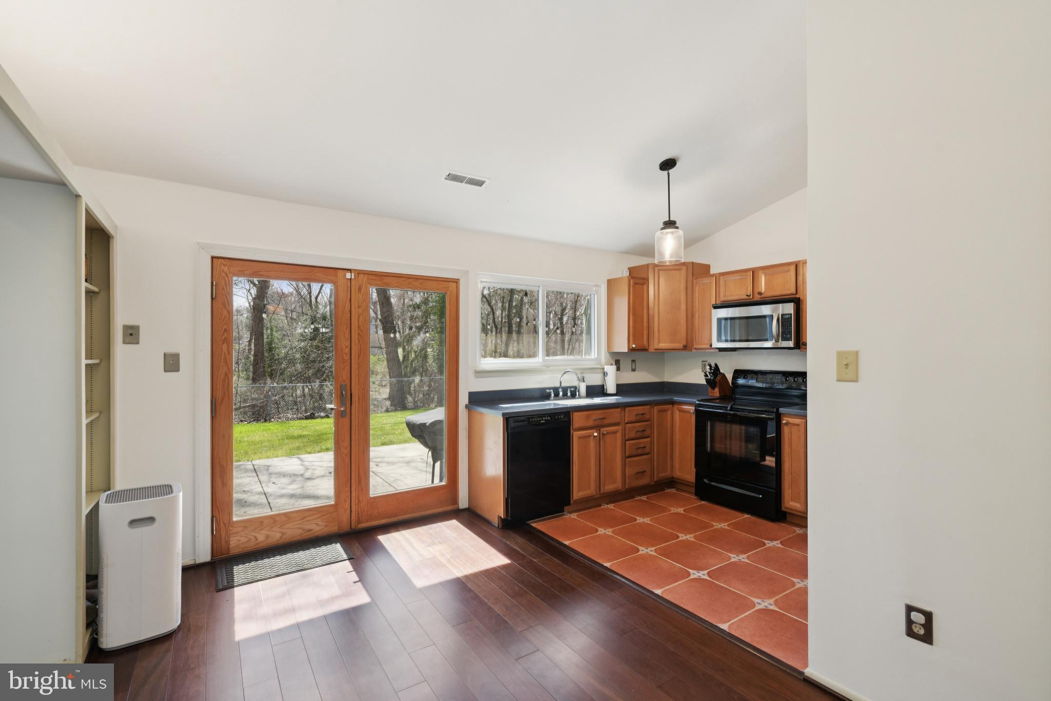 POINTER RIDGE - Residential
