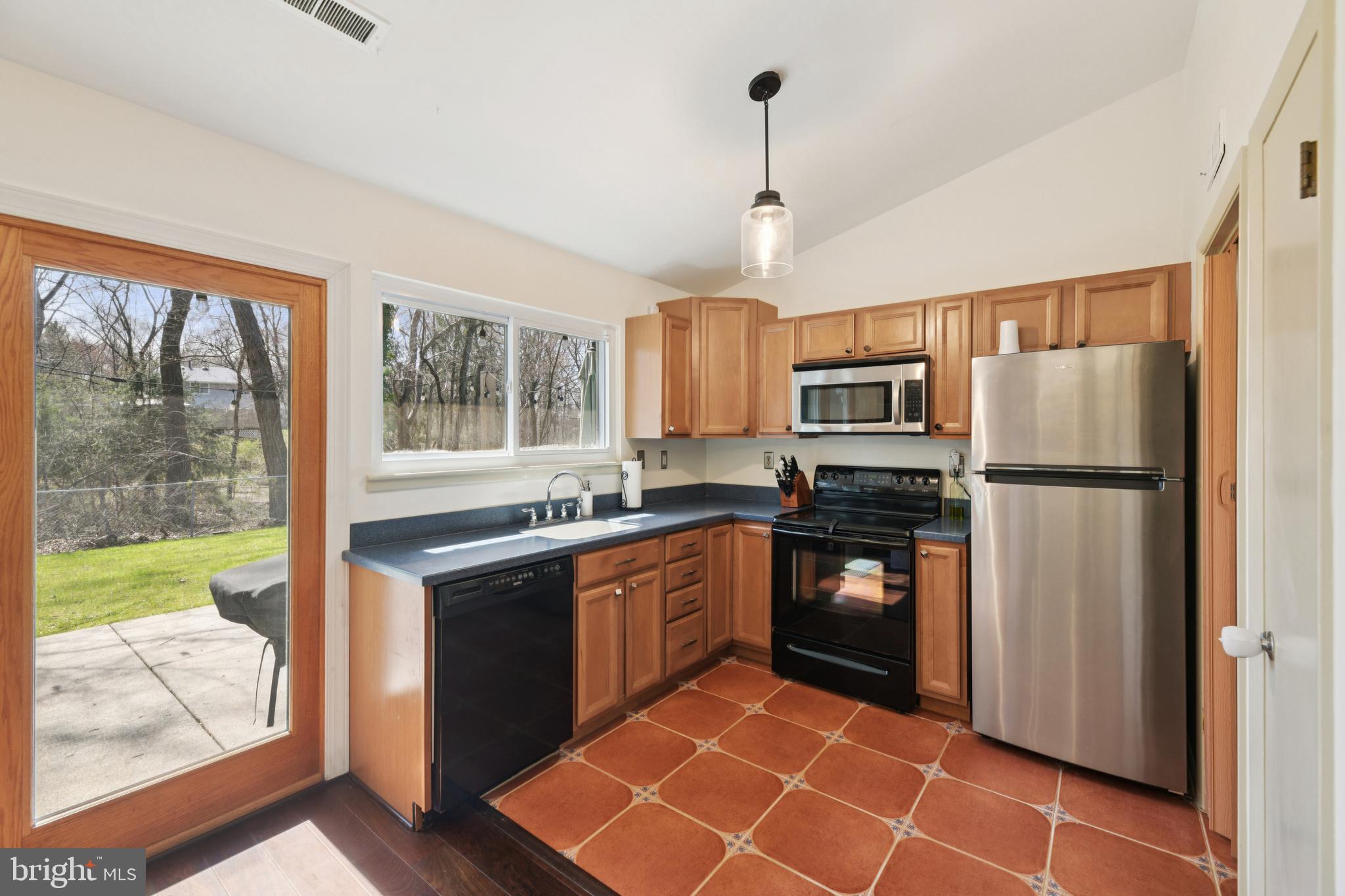 POINTER RIDGE - Residential