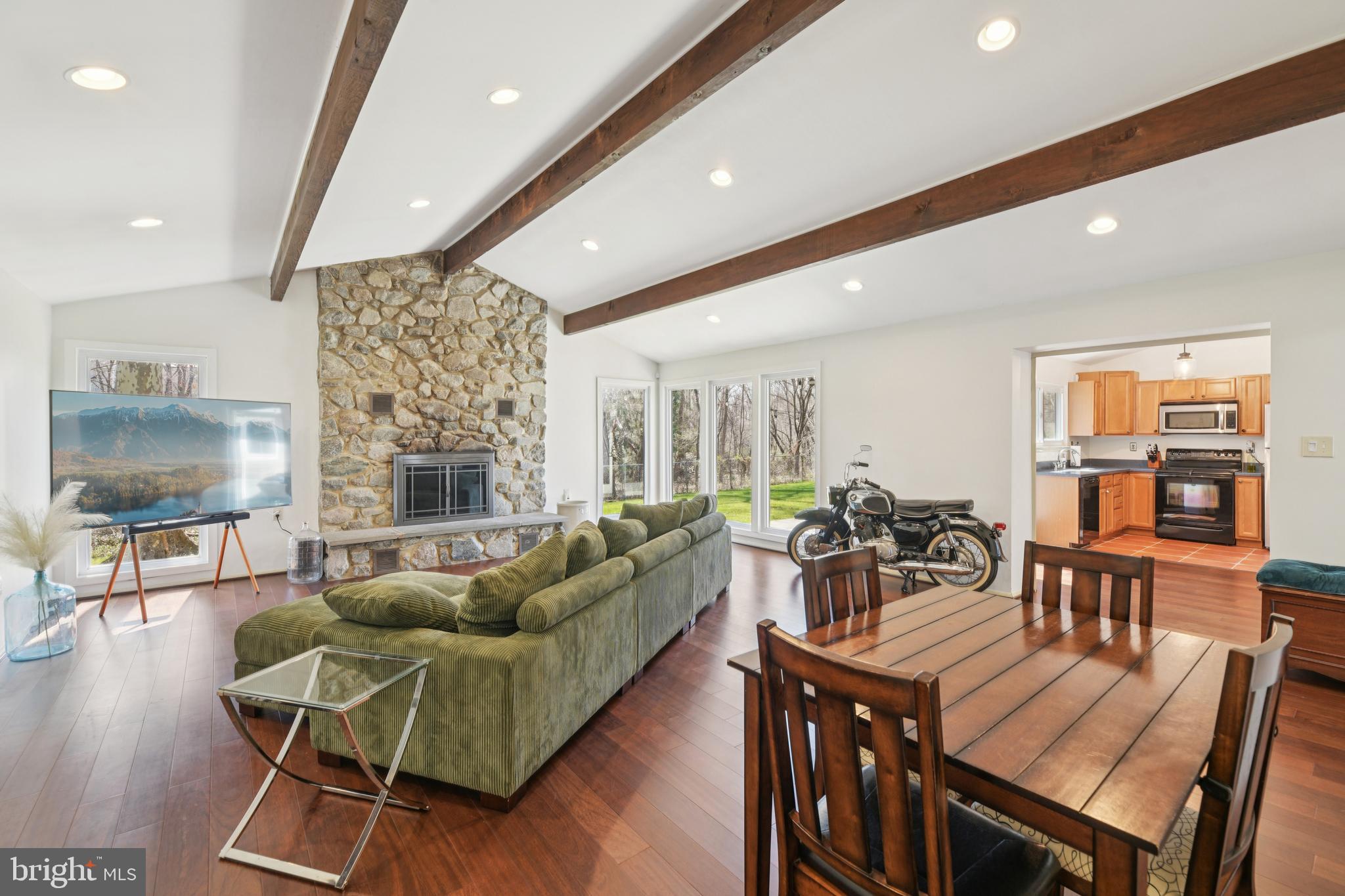 POINTER RIDGE - Residential