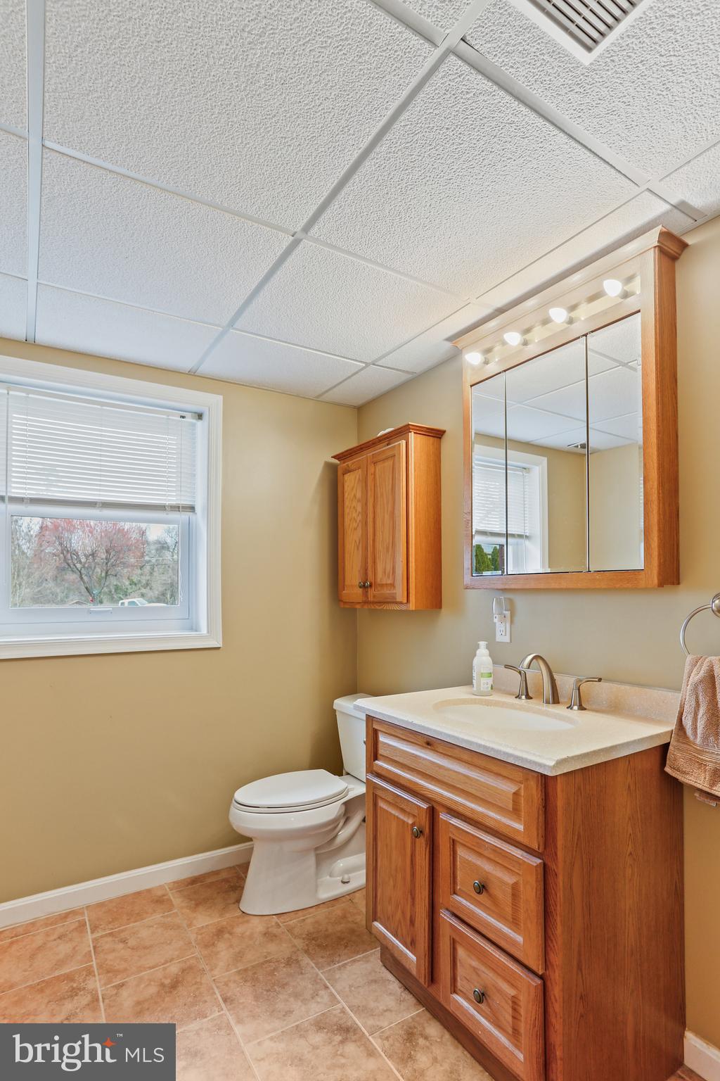 WOODLAWN HEIGHTS - Residential Lease