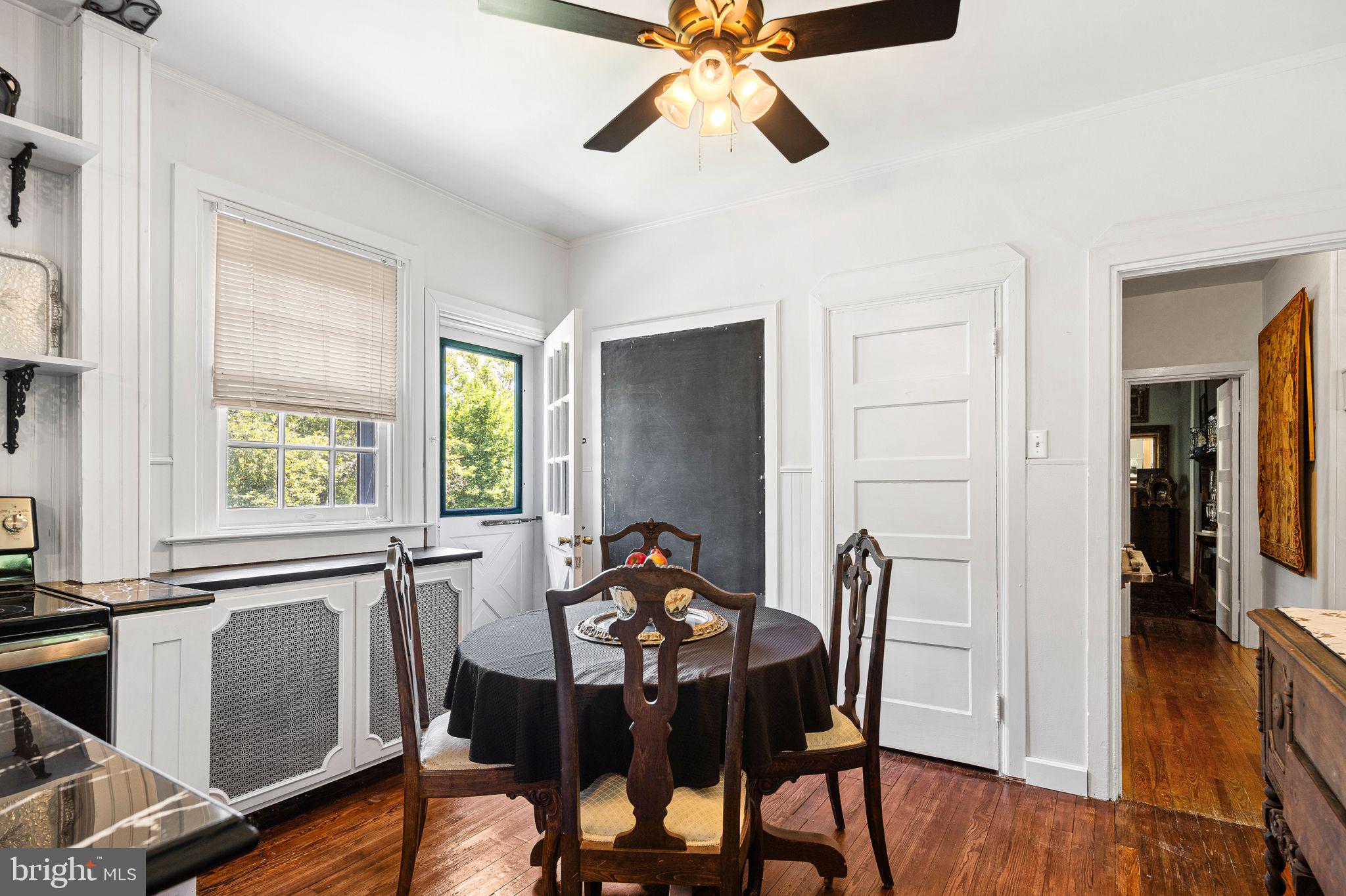WINDSOR HILL - Residential