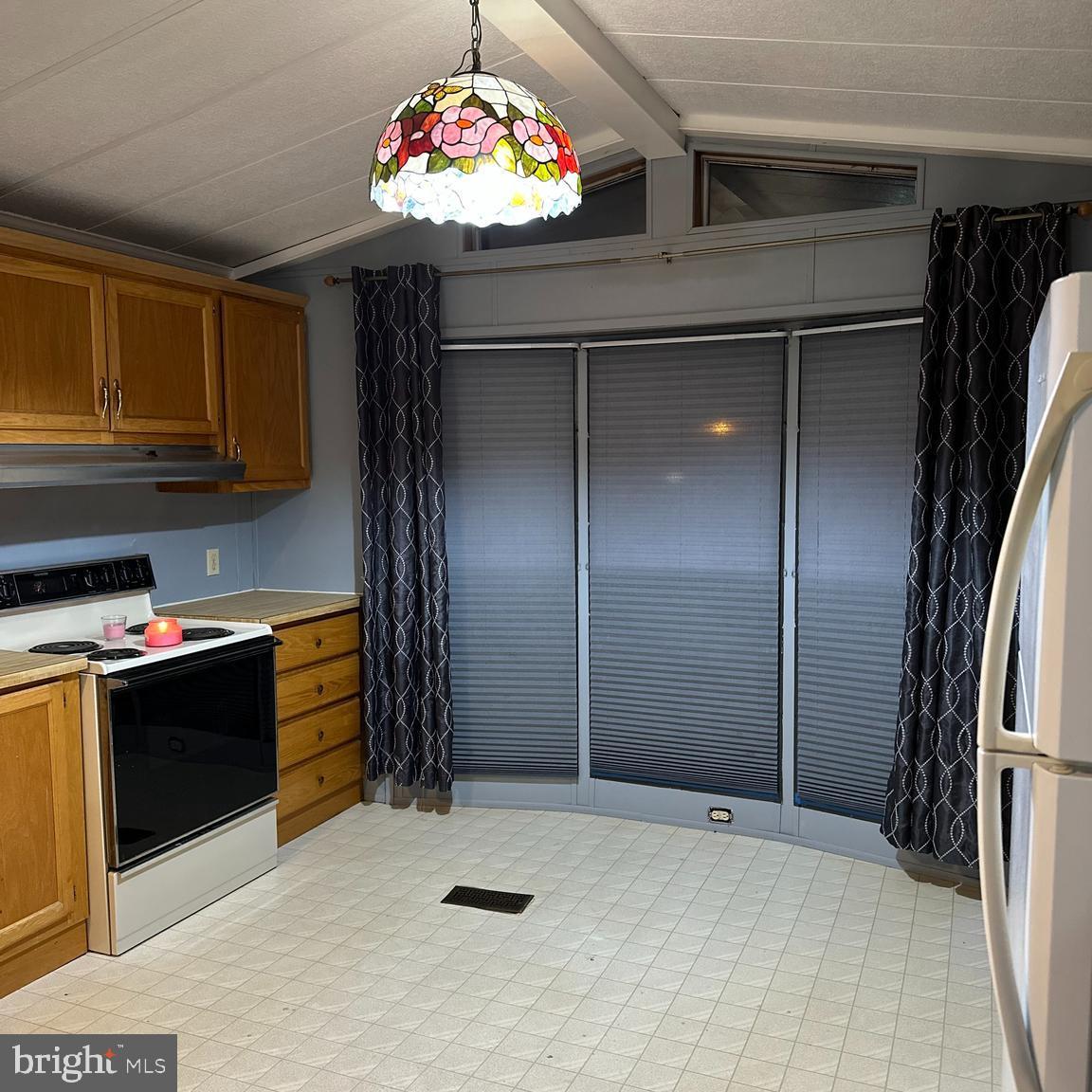 REDUCED!!
Welcome home to this charming home in the desirable Richland Meadows community. With convenient parking for two vehicles and a ramp offering easy access to the main entrance, this home is designed for comfort and ease. Inside, you’ll find a bright open floor plan featuring two bedrooms and one full bathroom. All appliances are included—washer, dryer, microwave, refrigerator, and stove—making this home truly move-in ready. A storage shed provides extra space for your outdoor needs. The home has been thoughtfully maintained and is in good condition. Lot rent includes water, sewer, trash, recycling, snow removal on roads, and common area maintenance. Community approval is required, including an application and background check. Pet restrictions apply.