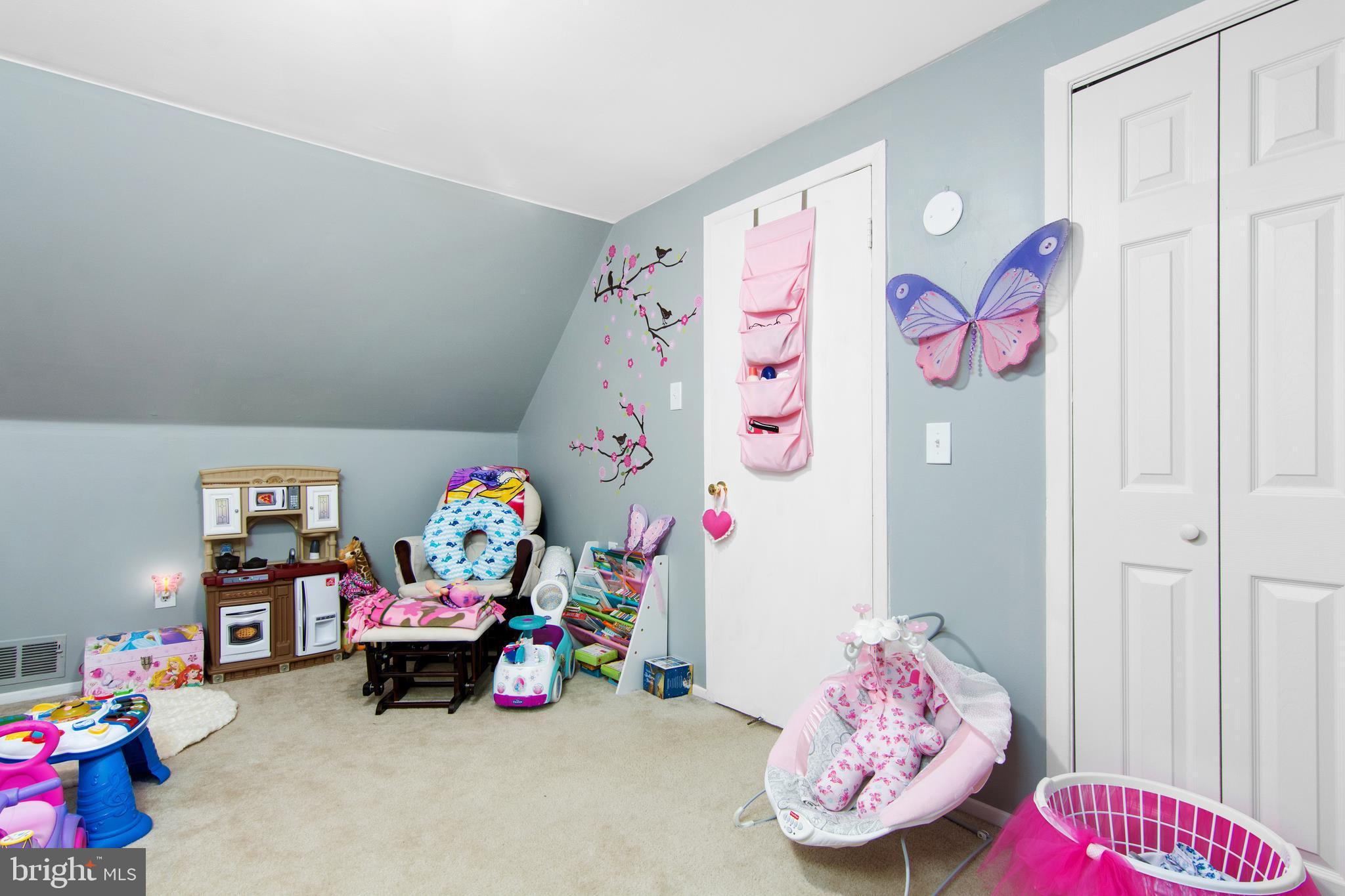 YORKTOWN AT BELAIR - Residential