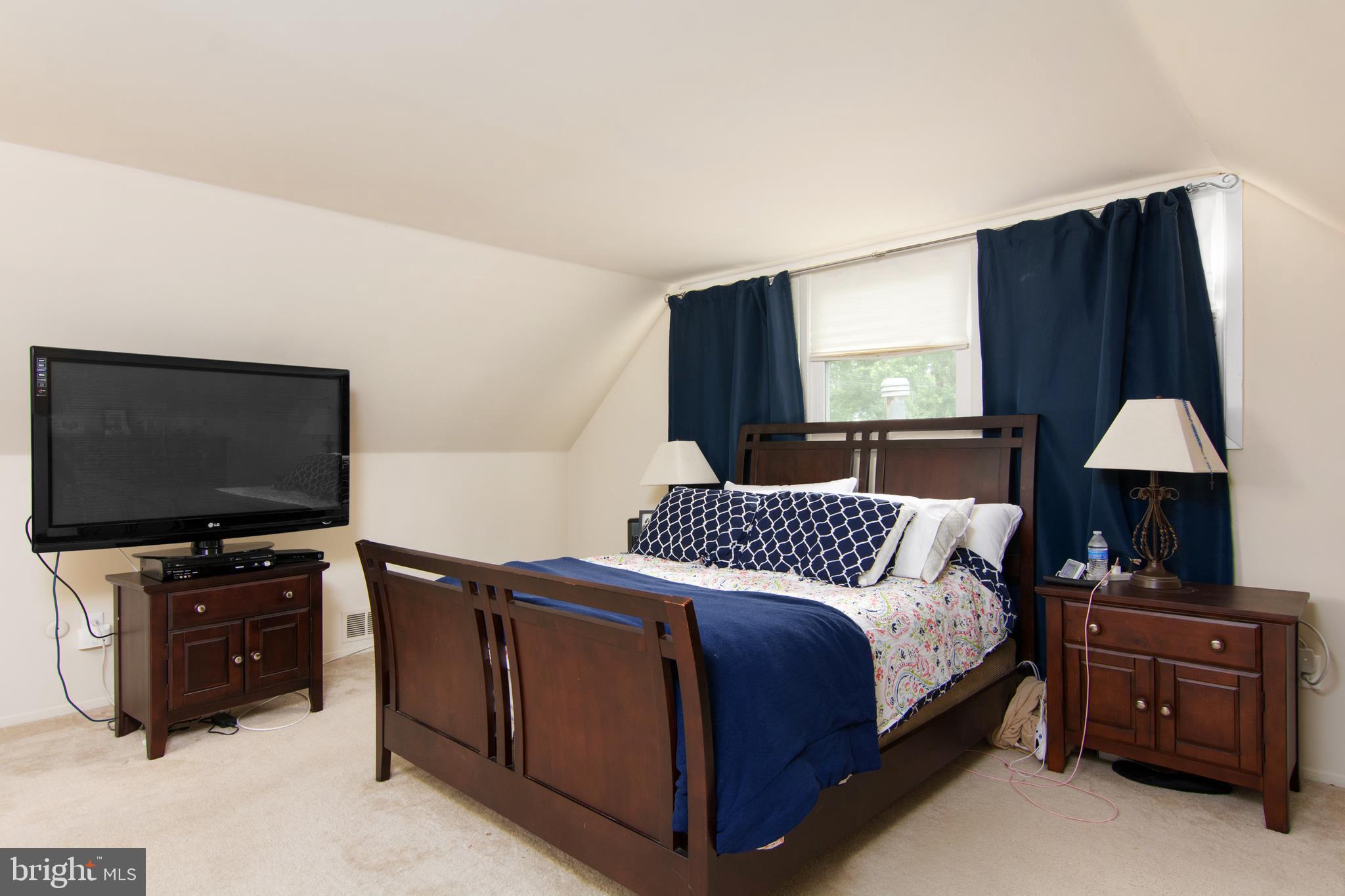 YORKTOWN AT BELAIR - Residential