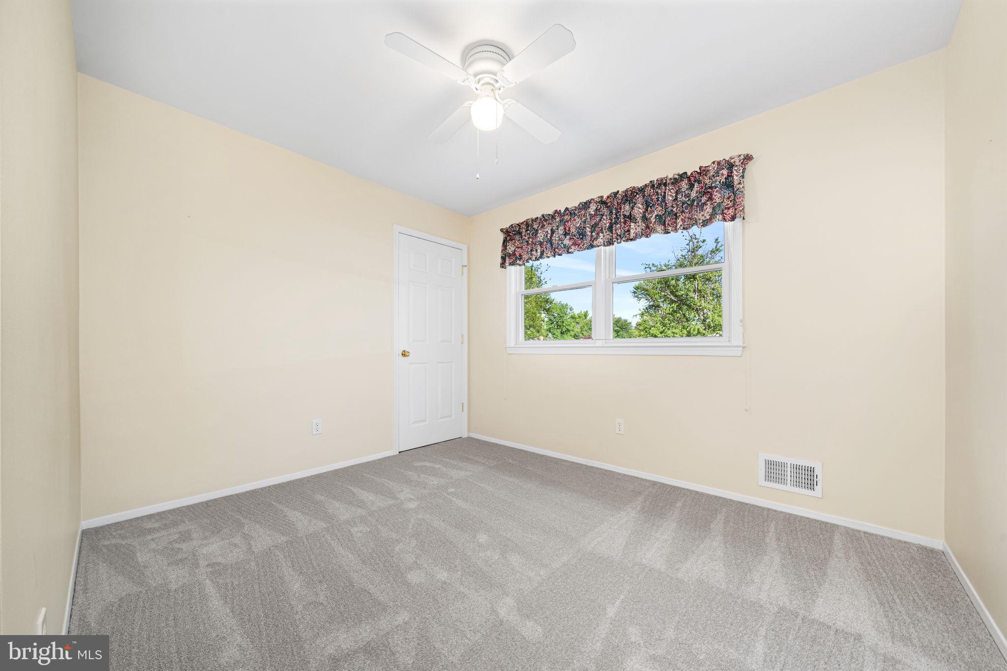 ROLLING VALLEY - Residential