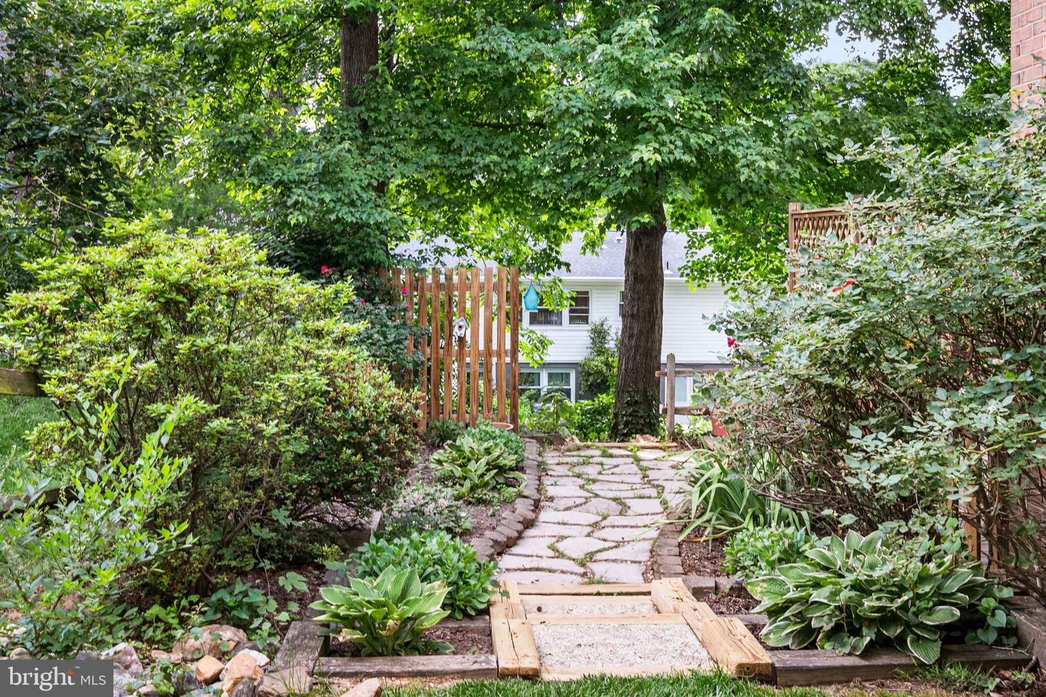 ROLLING VALLEY - Residential