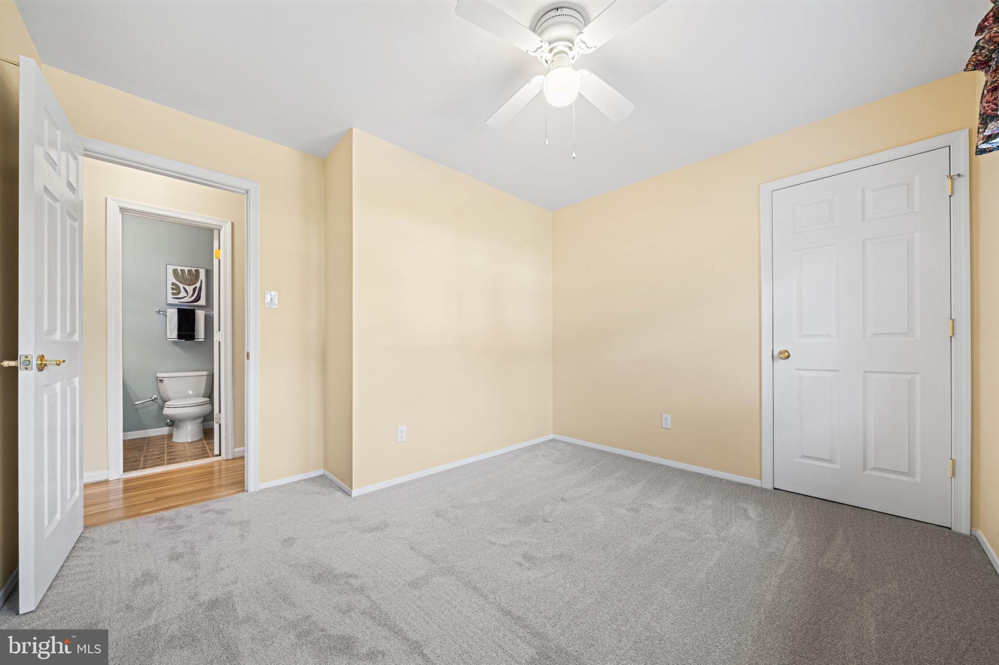ROLLING VALLEY - Residential