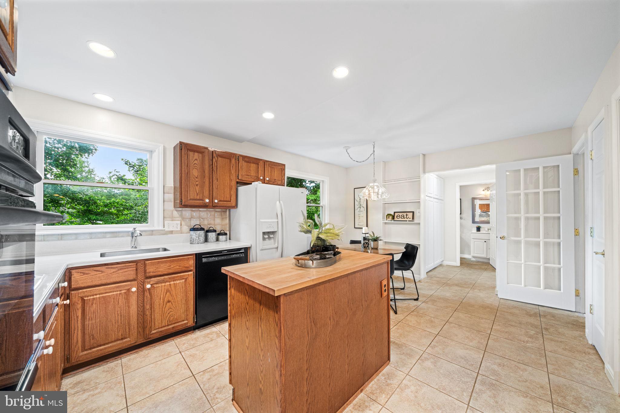 ROLLING VALLEY - Residential