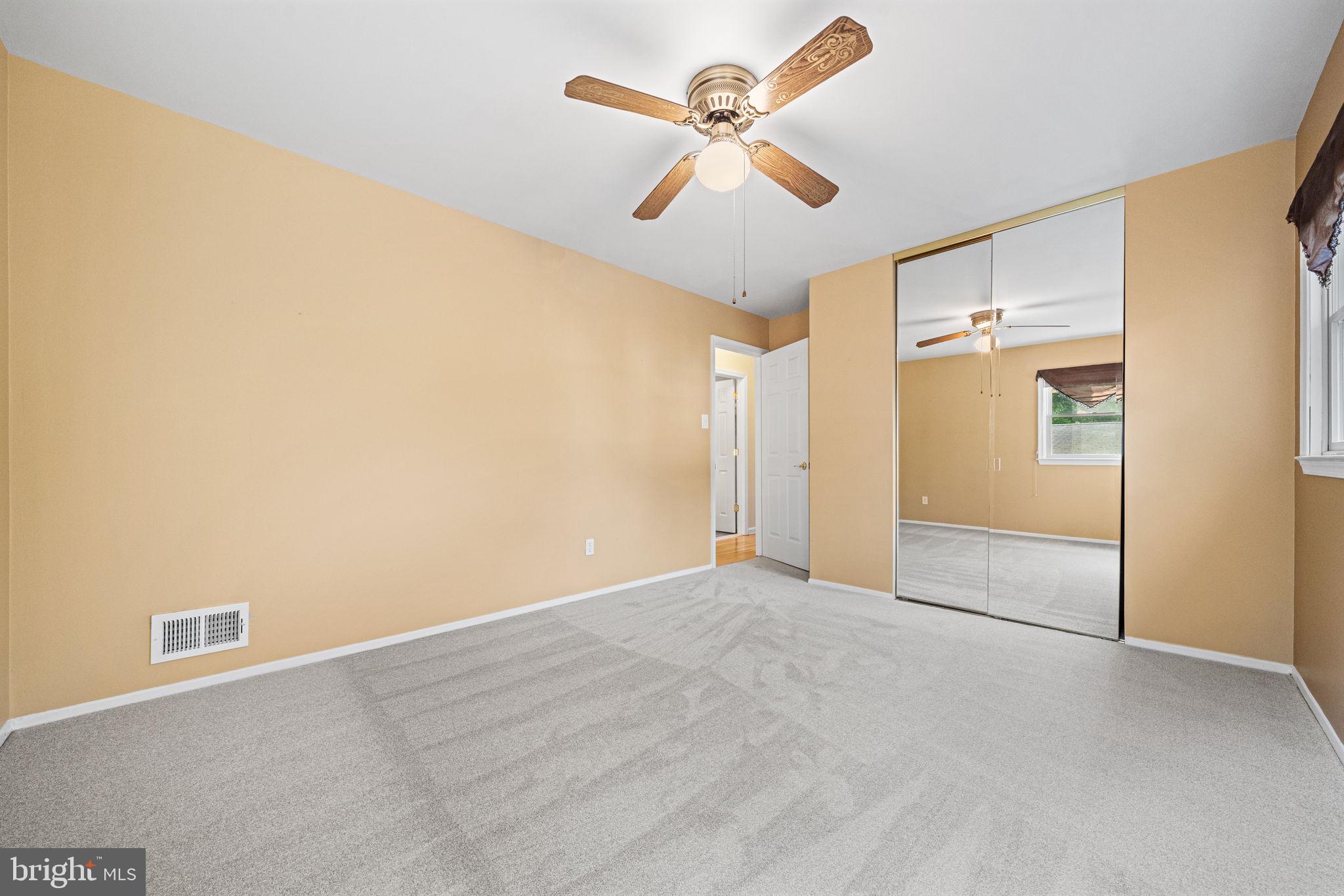 ROLLING VALLEY - Residential