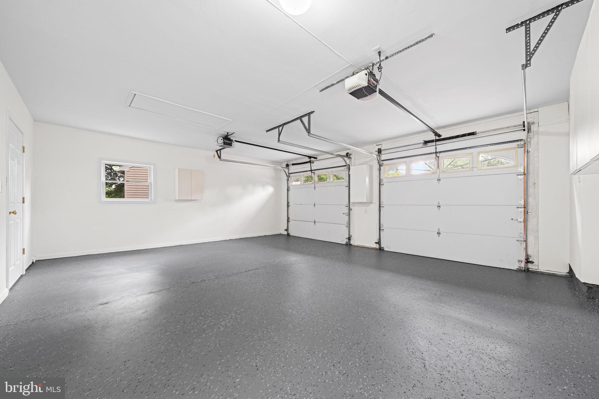 ROLLING VALLEY - Residential