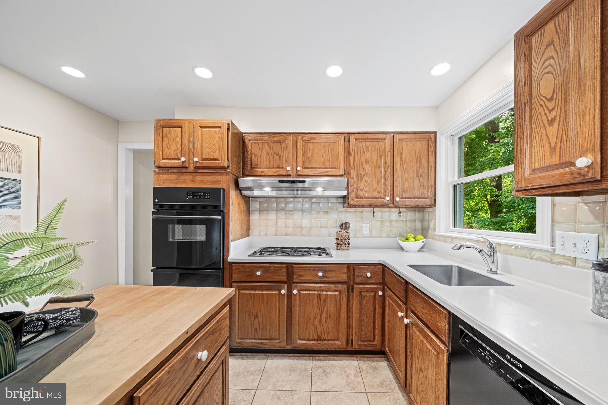ROLLING VALLEY - Residential
