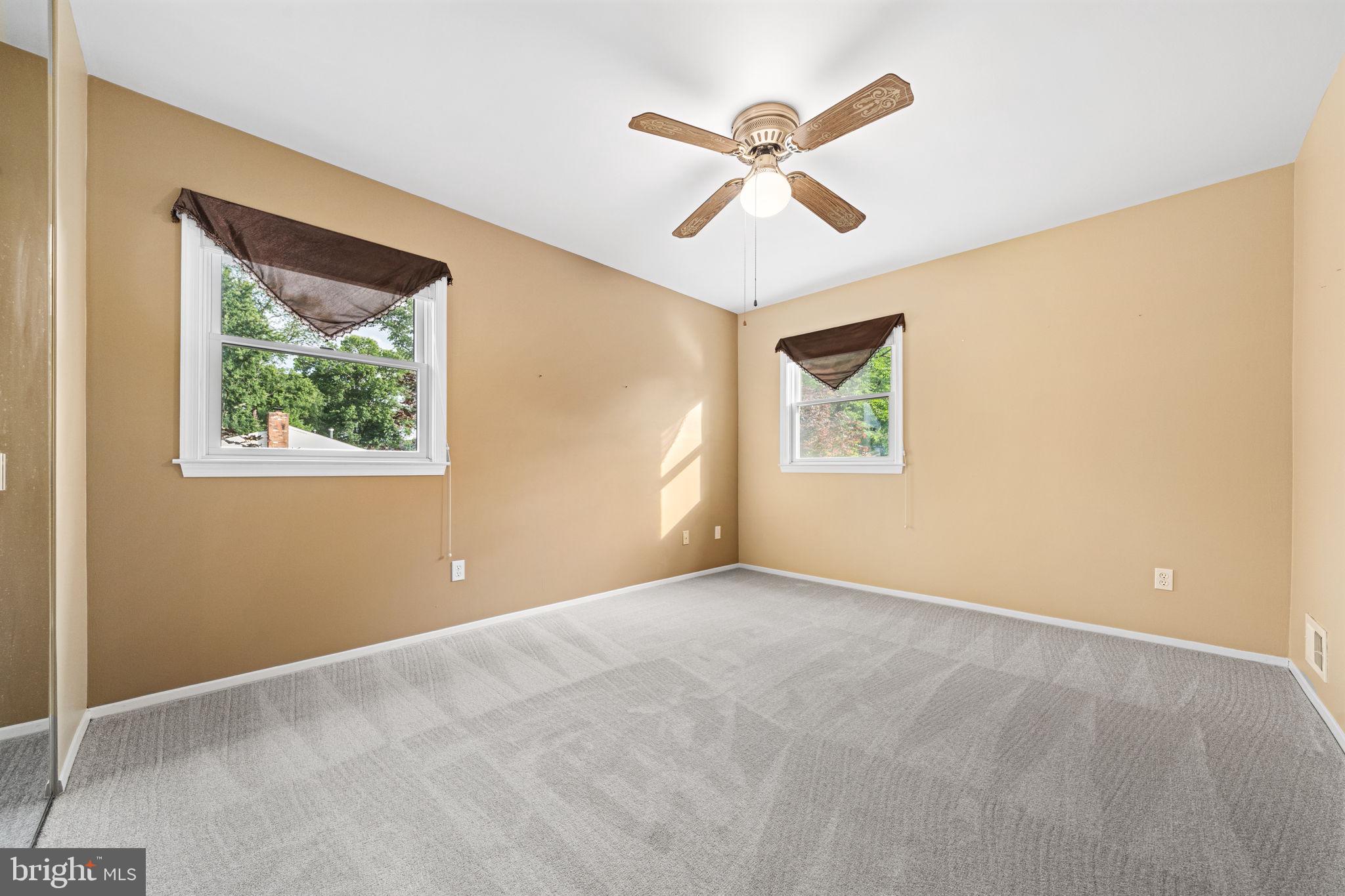 ROLLING VALLEY - Residential