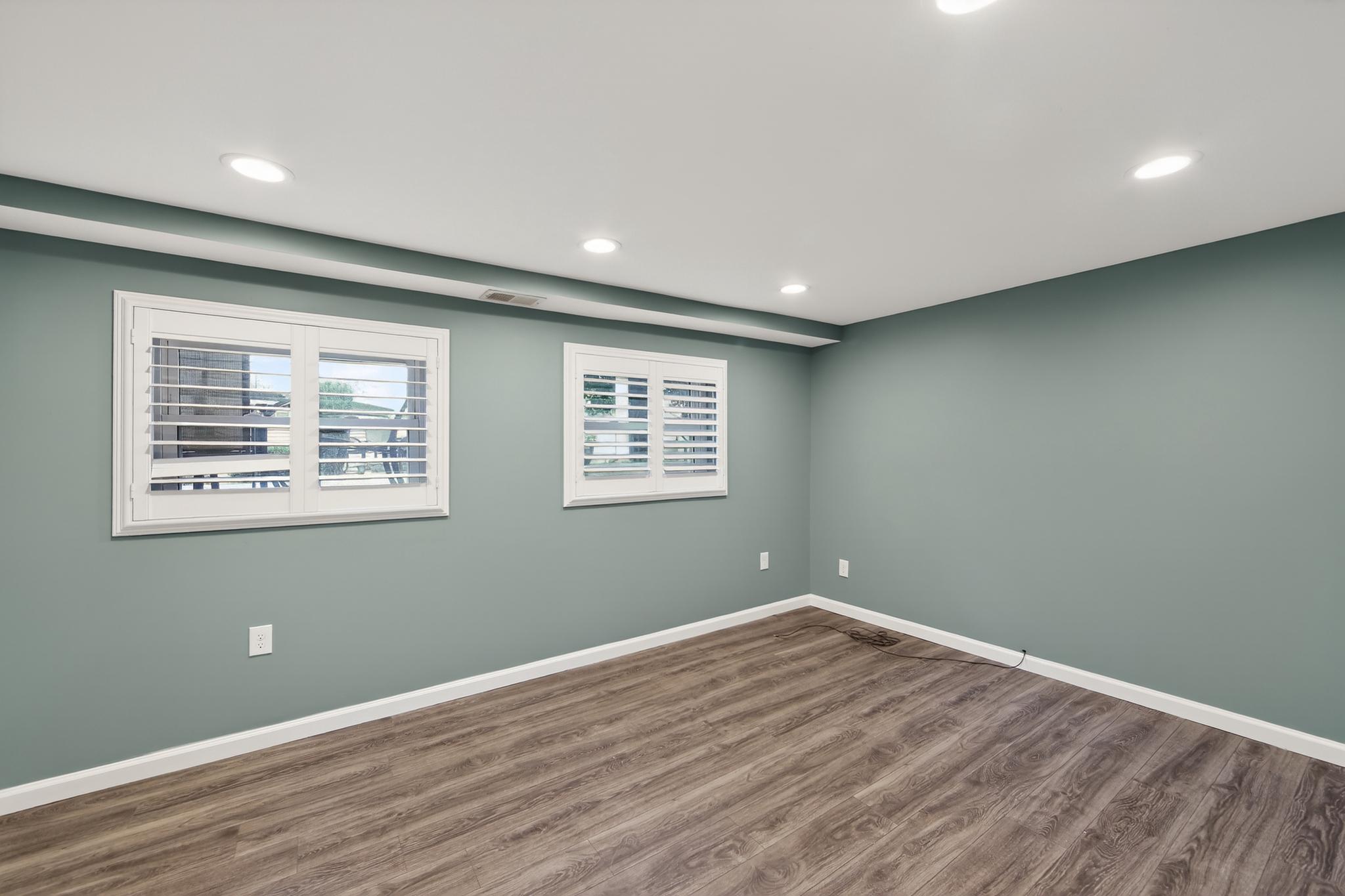 CENTER SQ GREEN - Residential