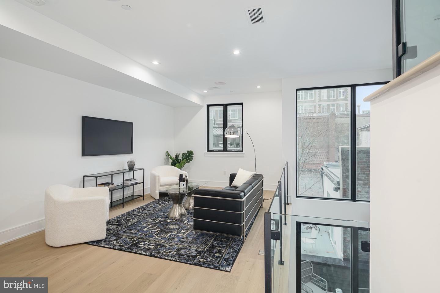 RITTENHOUSE SQUARE - Residential