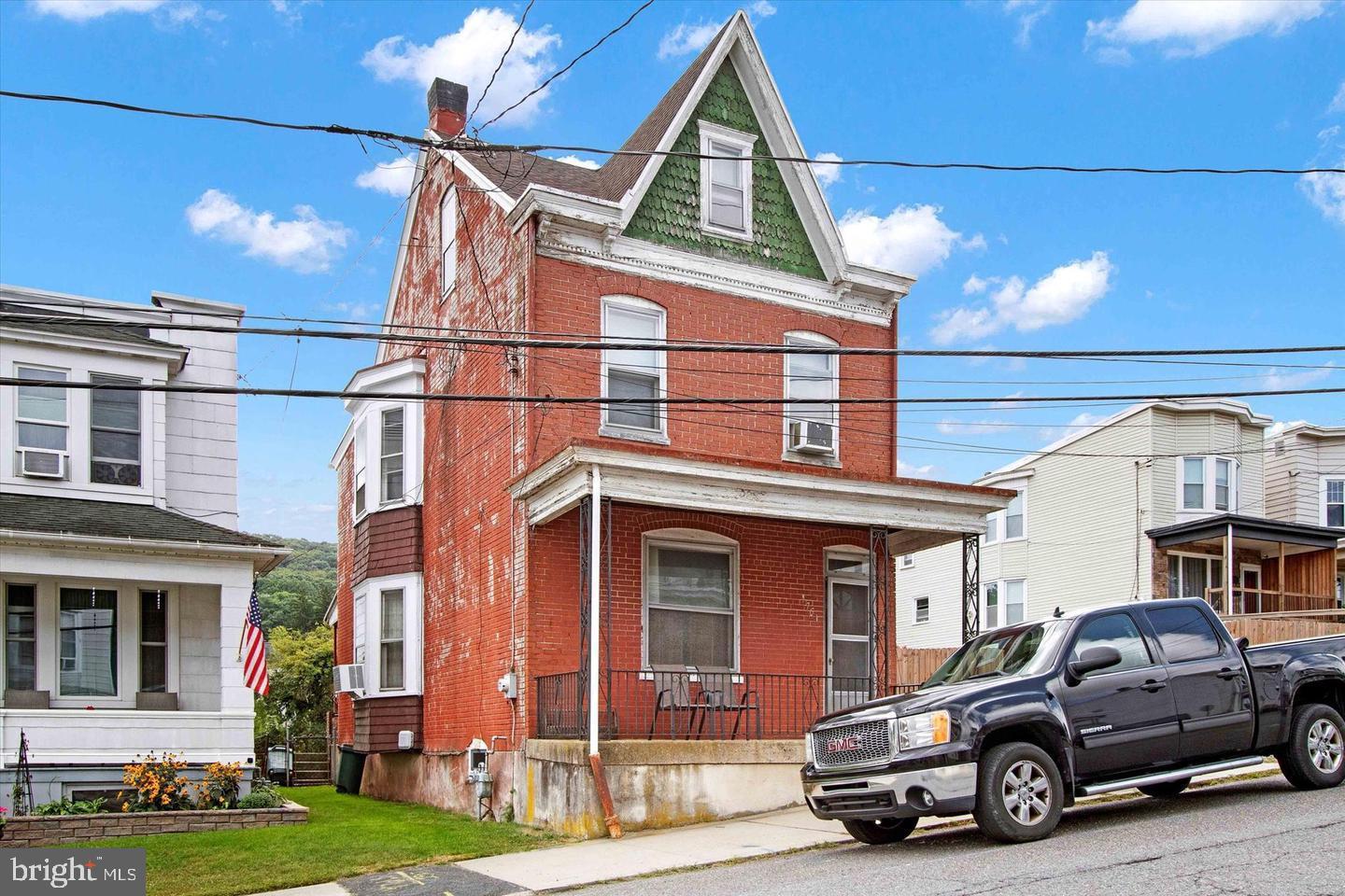 POTTSVILLE - Residential